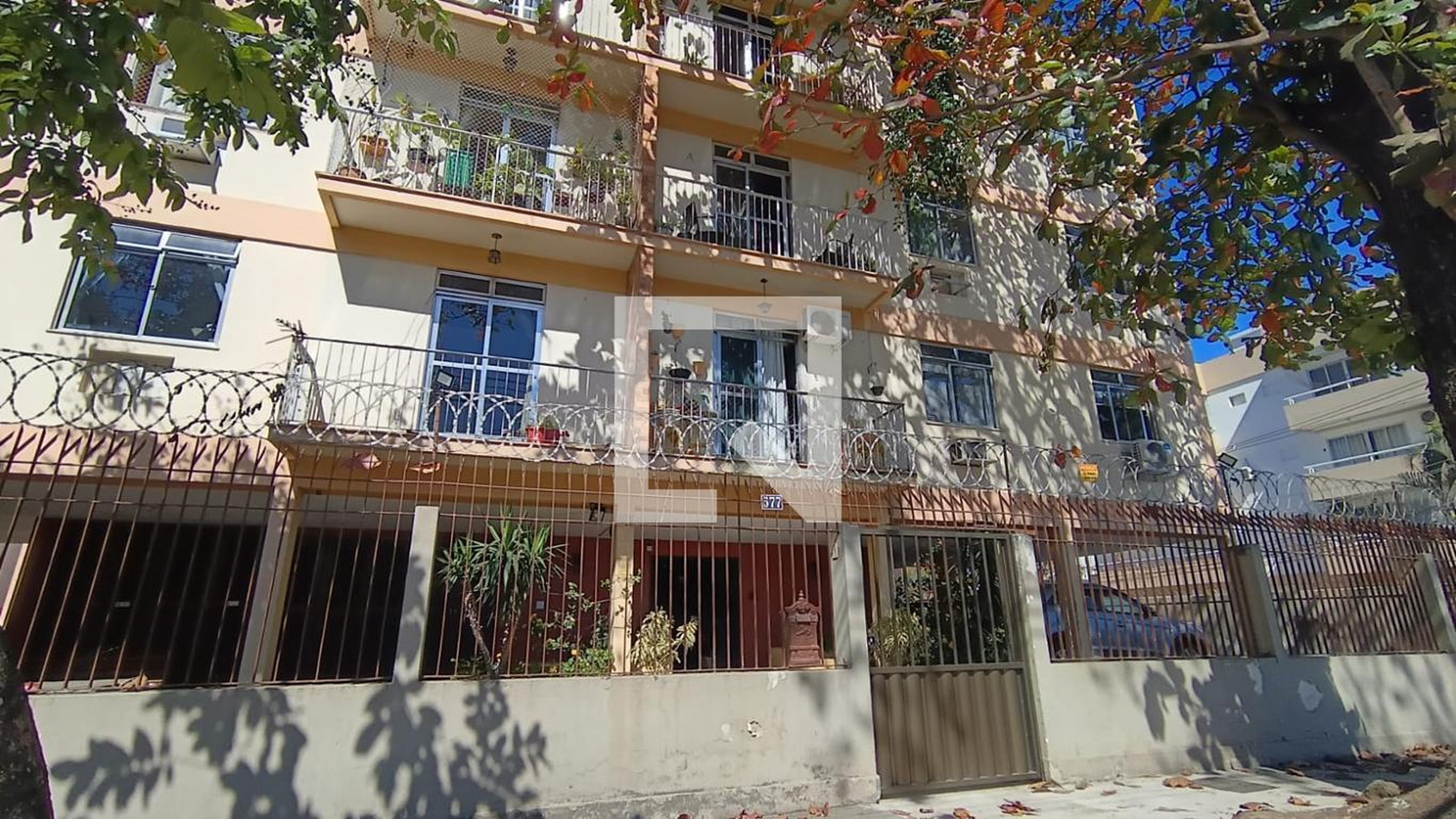 Fachada Condomínio em Avenida dos Mananciais, 577