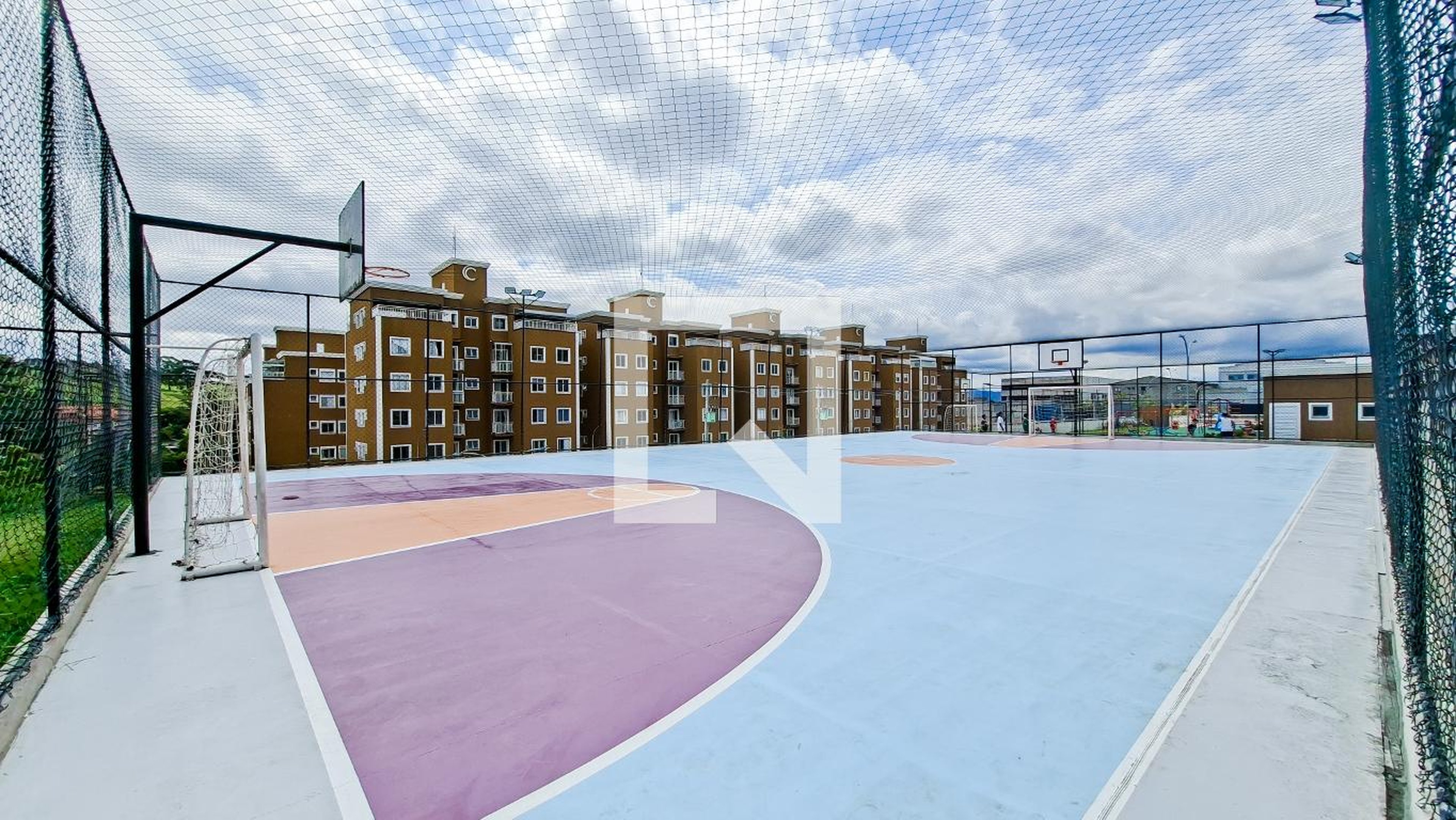 Quadra Esportiva - Parque das Flores Clube