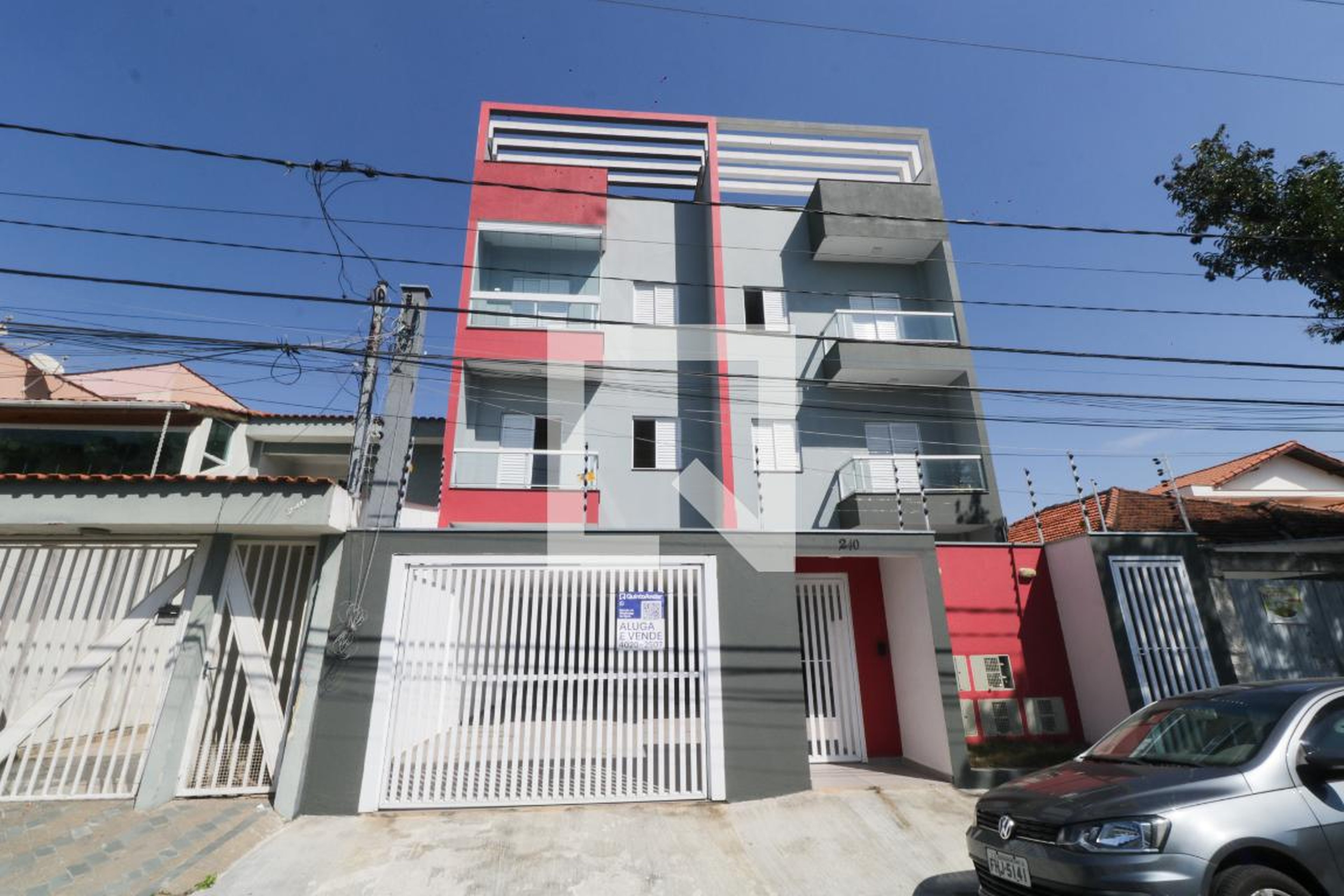 Fachada Condomínio em Rua Sebastião Pedroso, 240