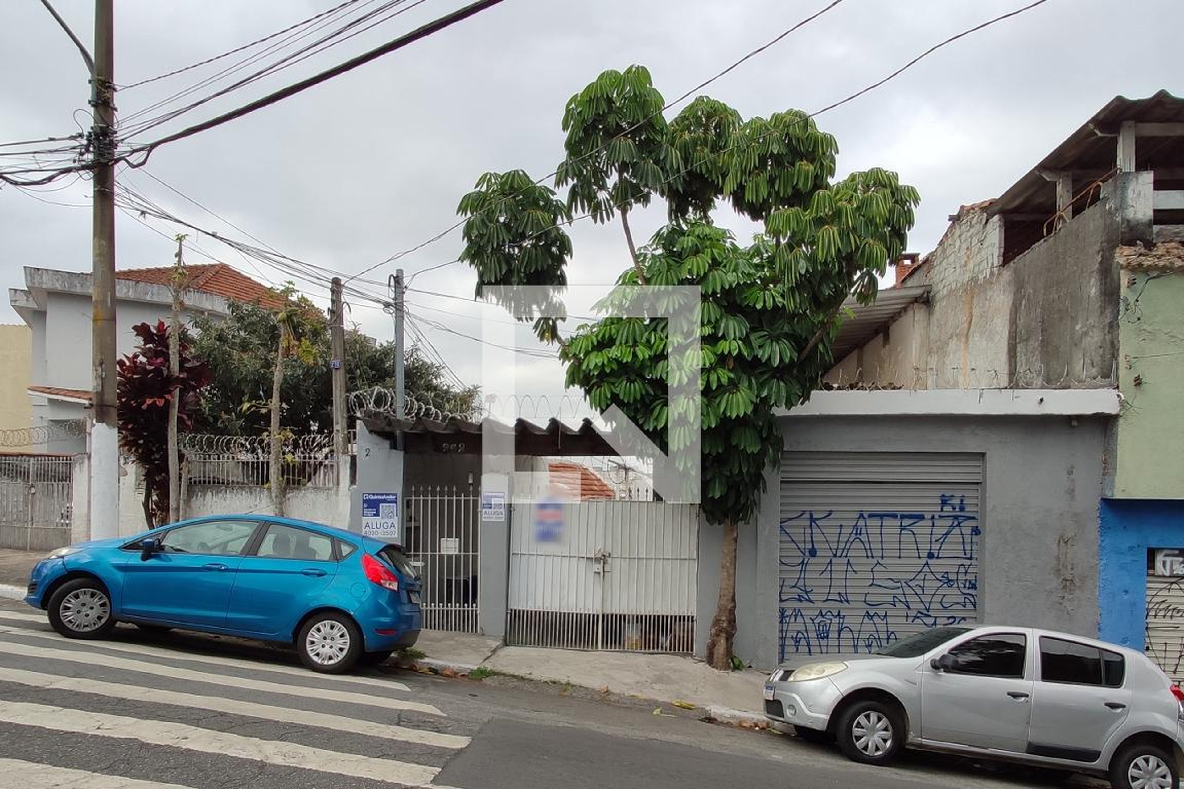 Fachada Condomínio em Rua Ribeiro Junqueira, 262