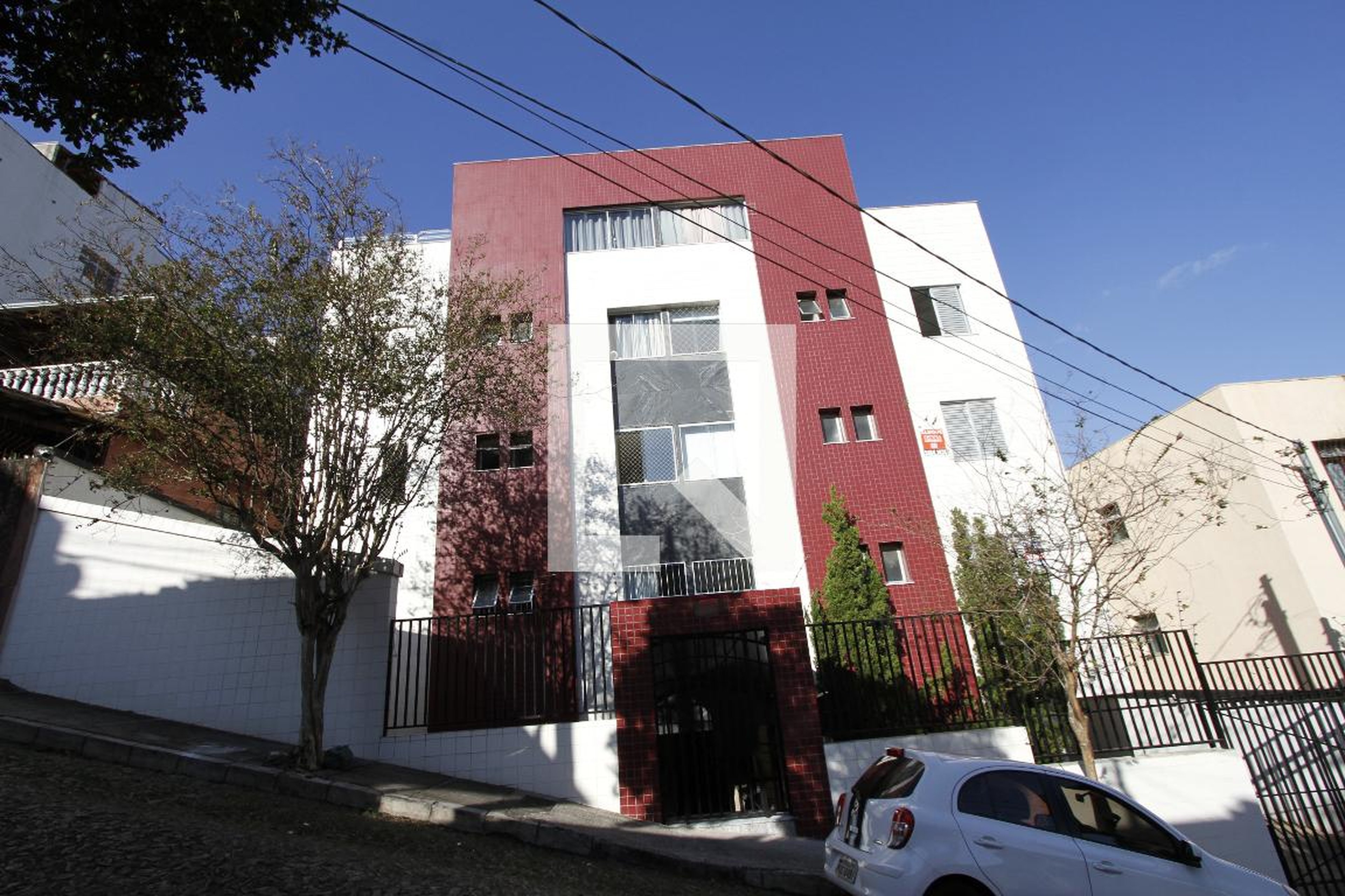 Fachada Condomínio em Rua Costa Sena, 1390