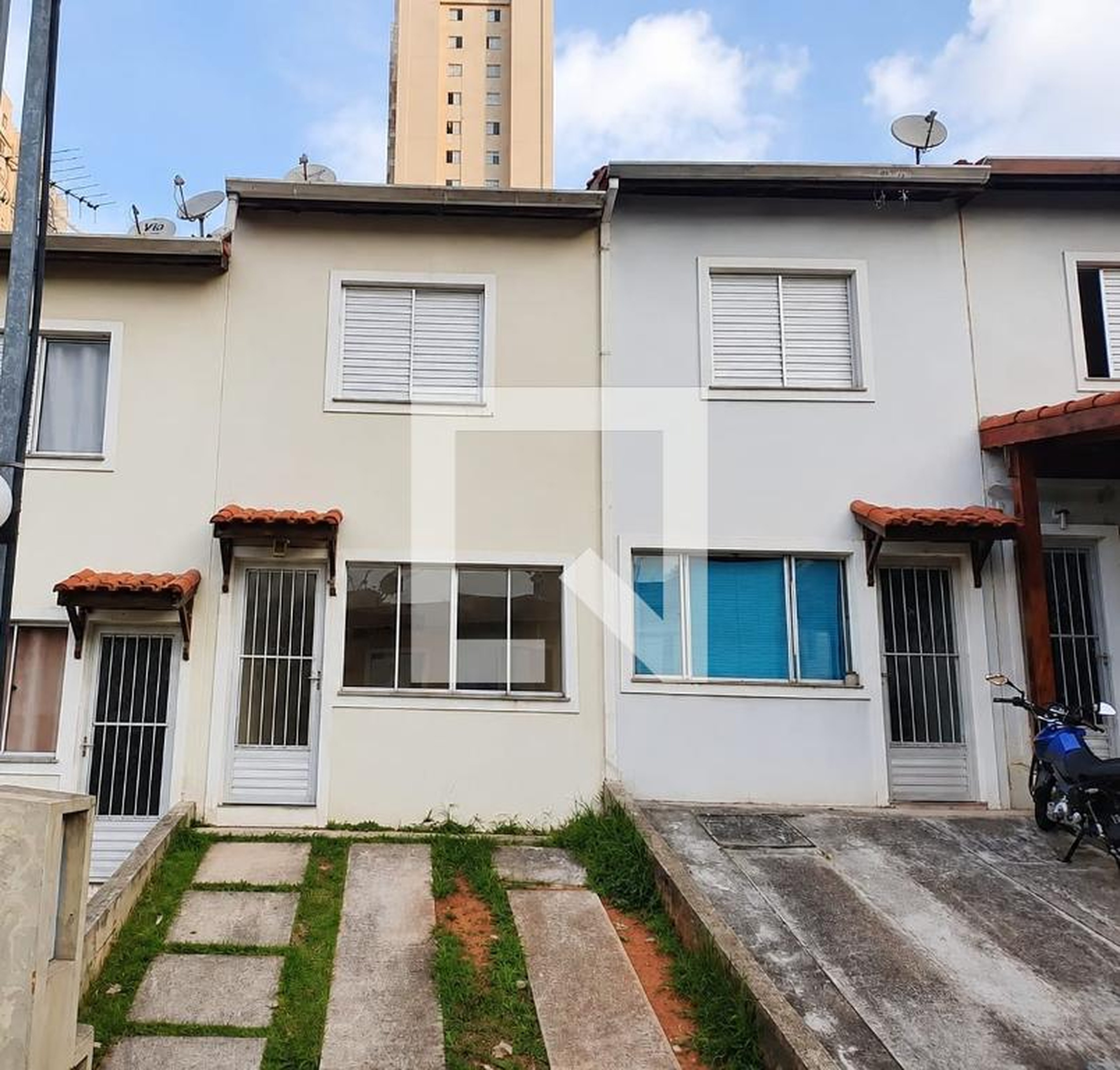 Fachada Condomínio em Rua Pernambucana, 1