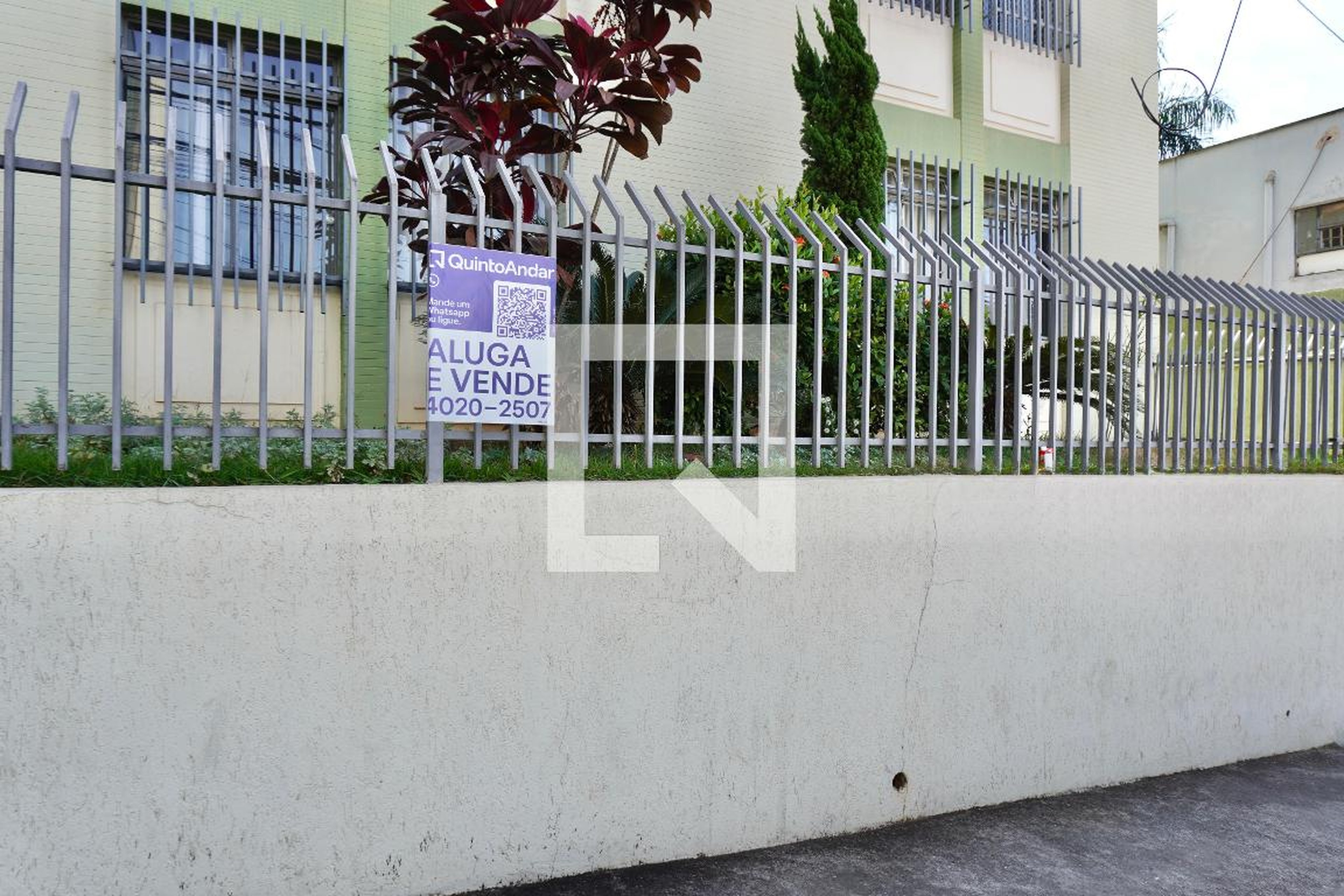 Fachada Condomínio em Rua Dom Prudêncio Gomes, 570