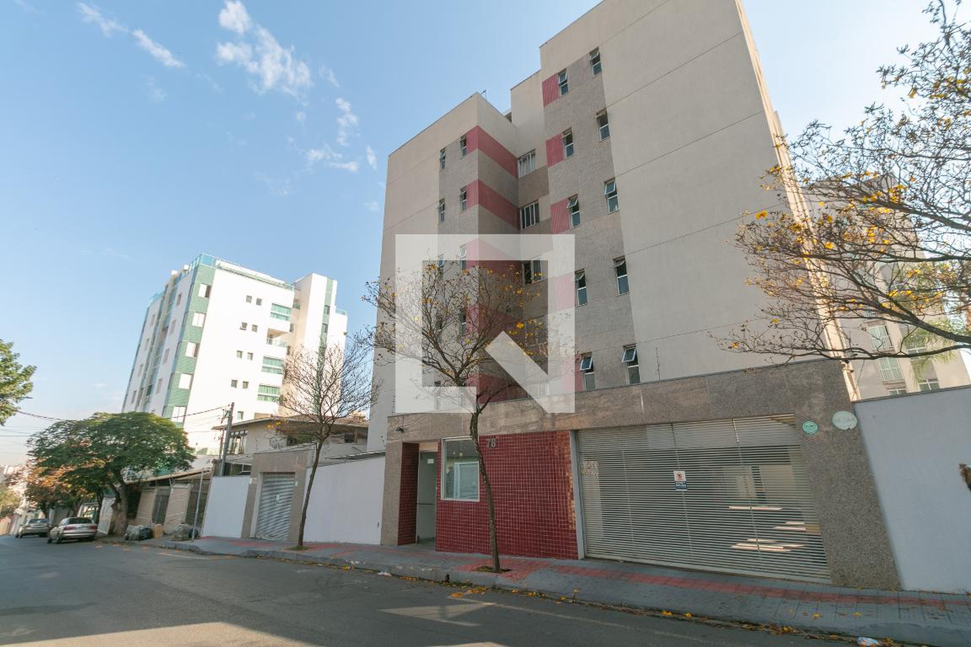 Fachada Condomínio em Rua Calunga, 78
