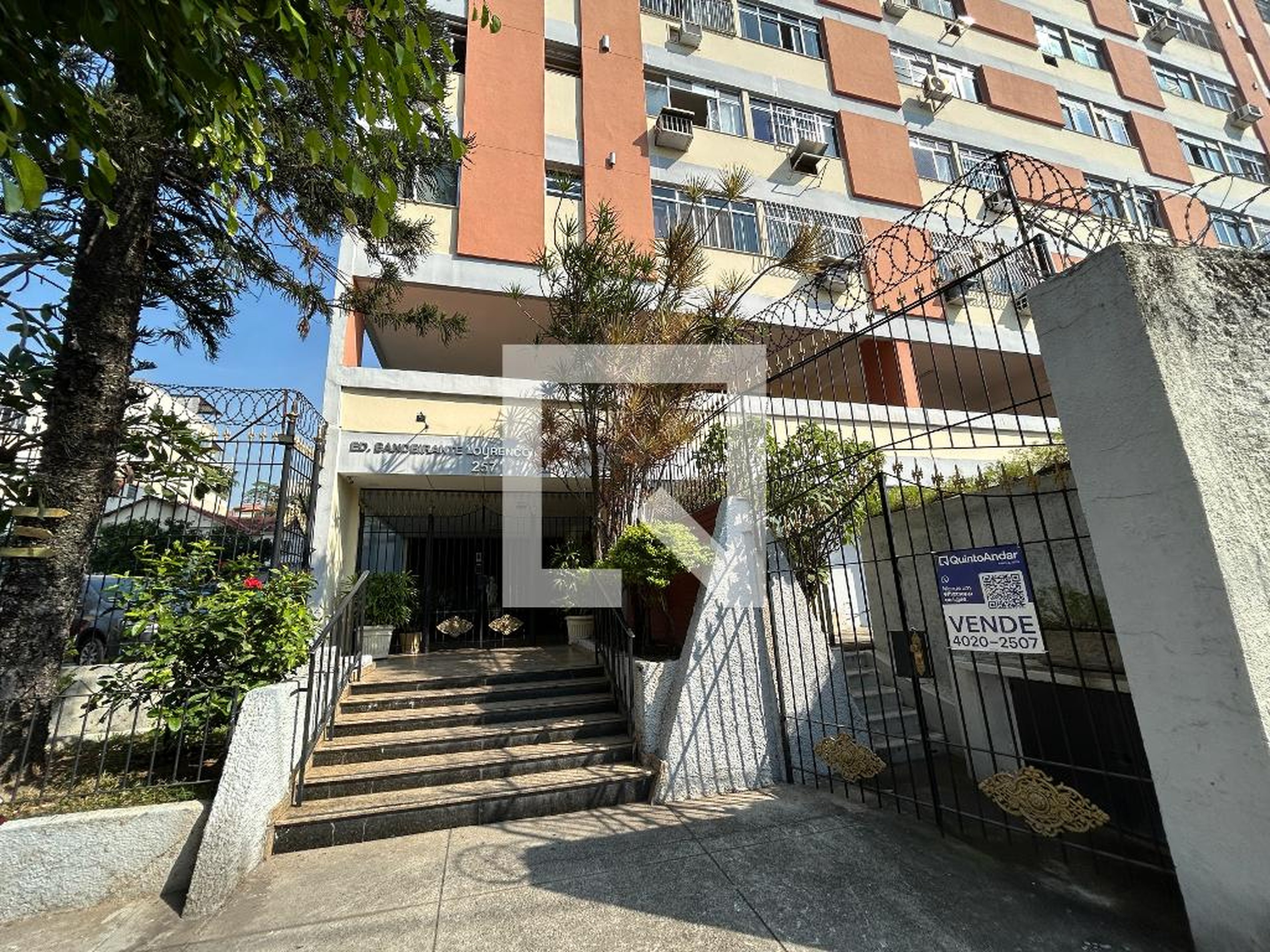 Fachada Edifício Bandeirante Lourenço