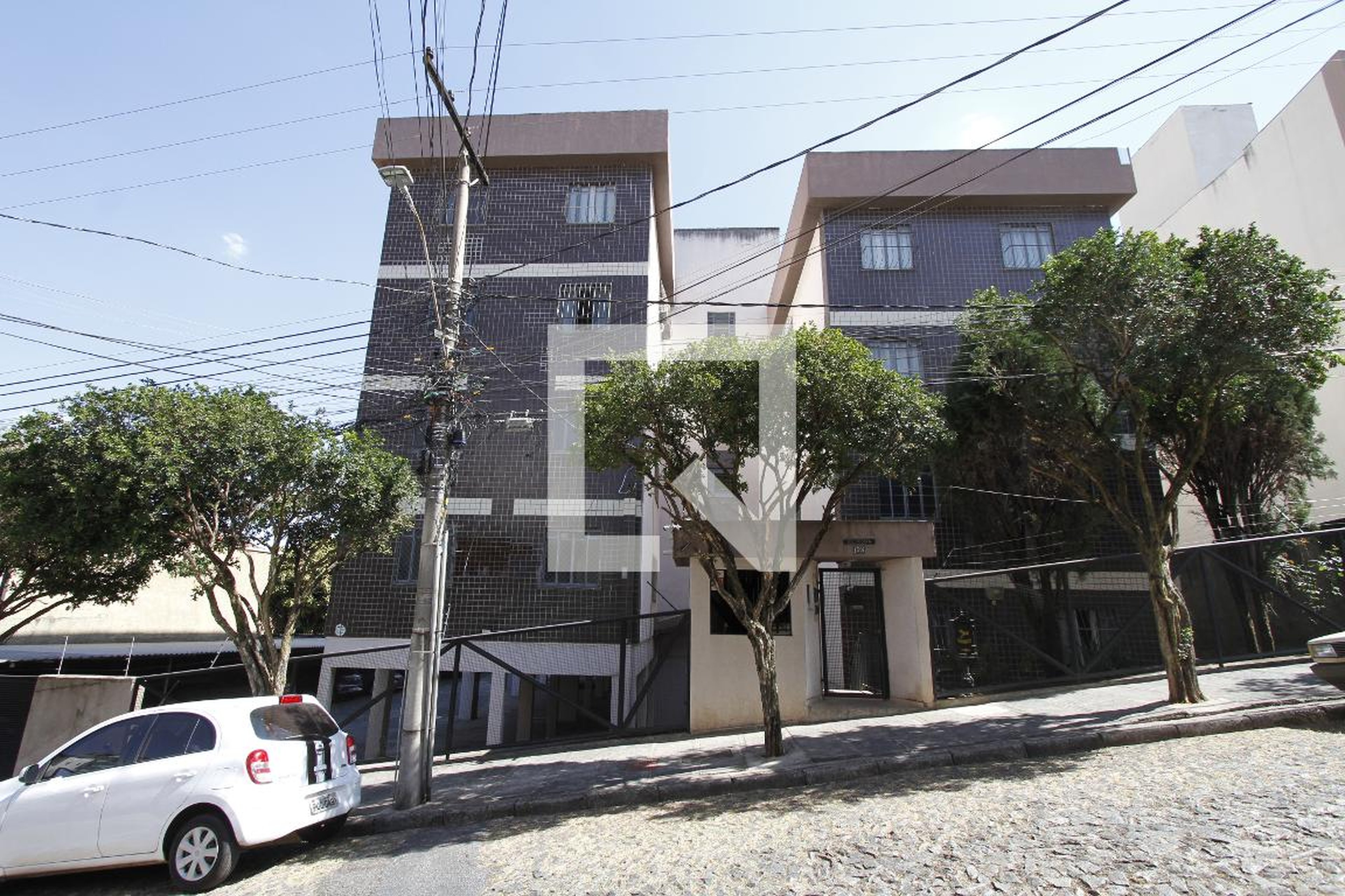 Fachada Condomínio em Rua Zurick, 1514