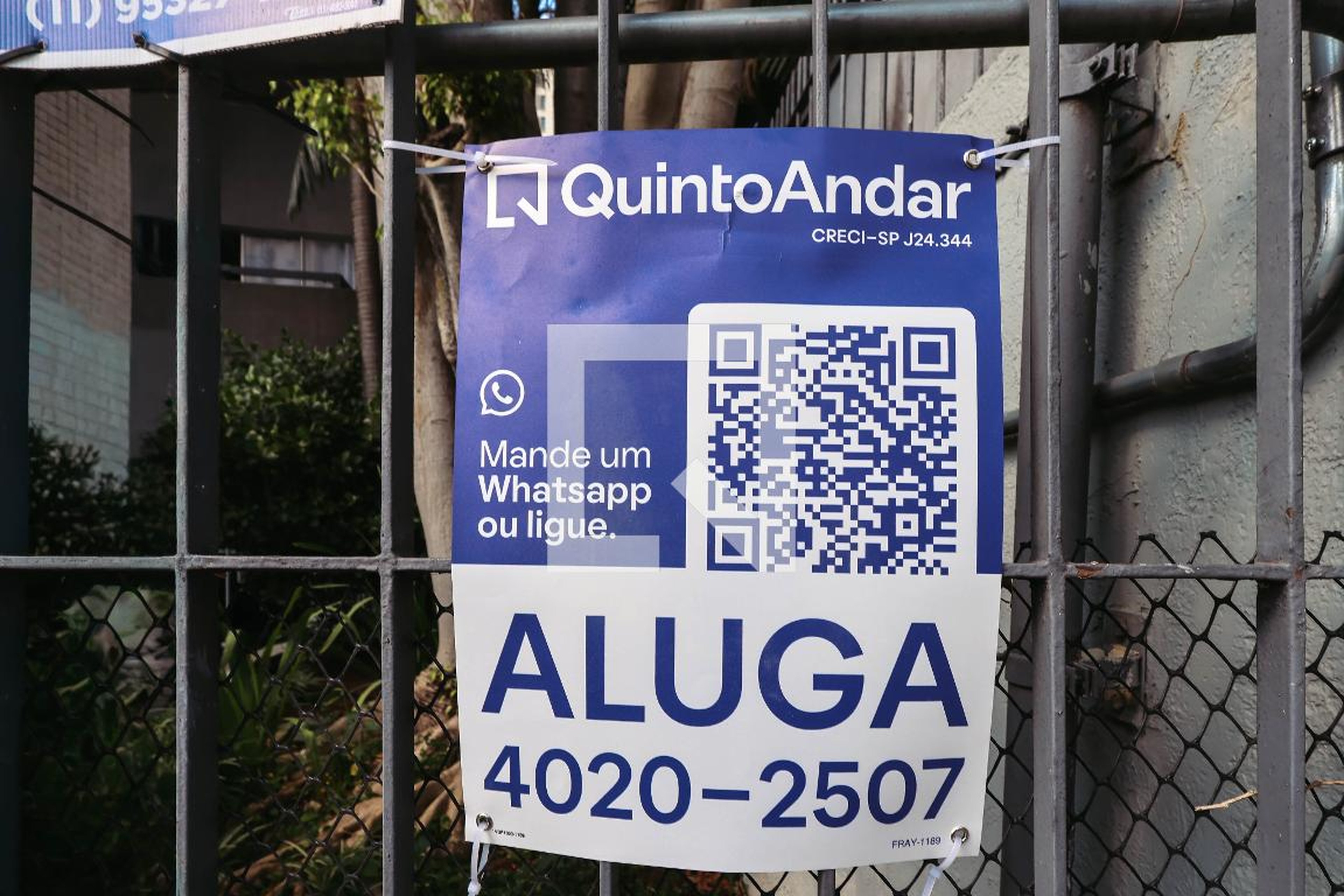 Fachada Condomínio em Rua Dona Avelina, 1118
