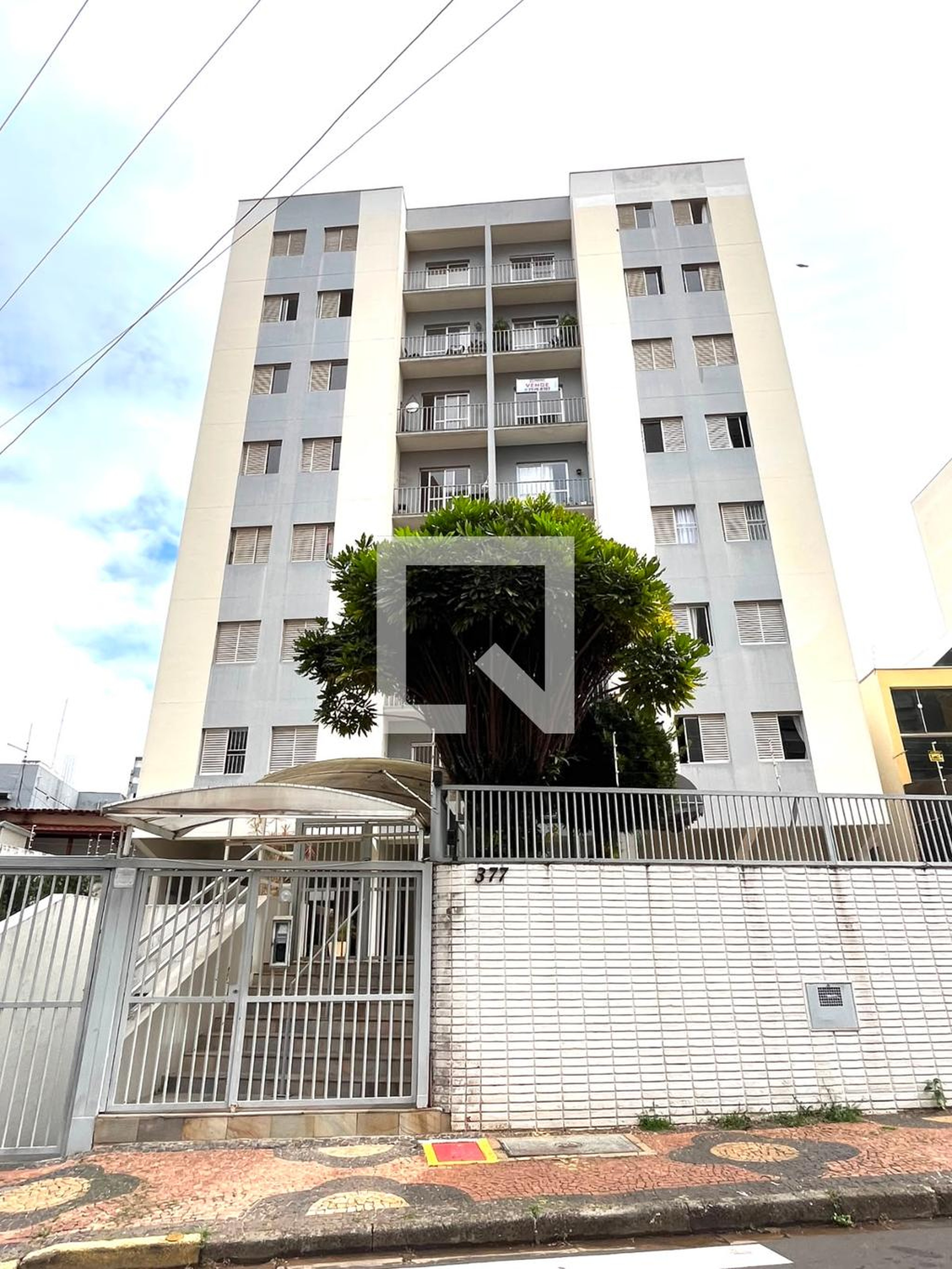 Fachada do Prédio Condomínio em Rua Azárias de Melo, 377