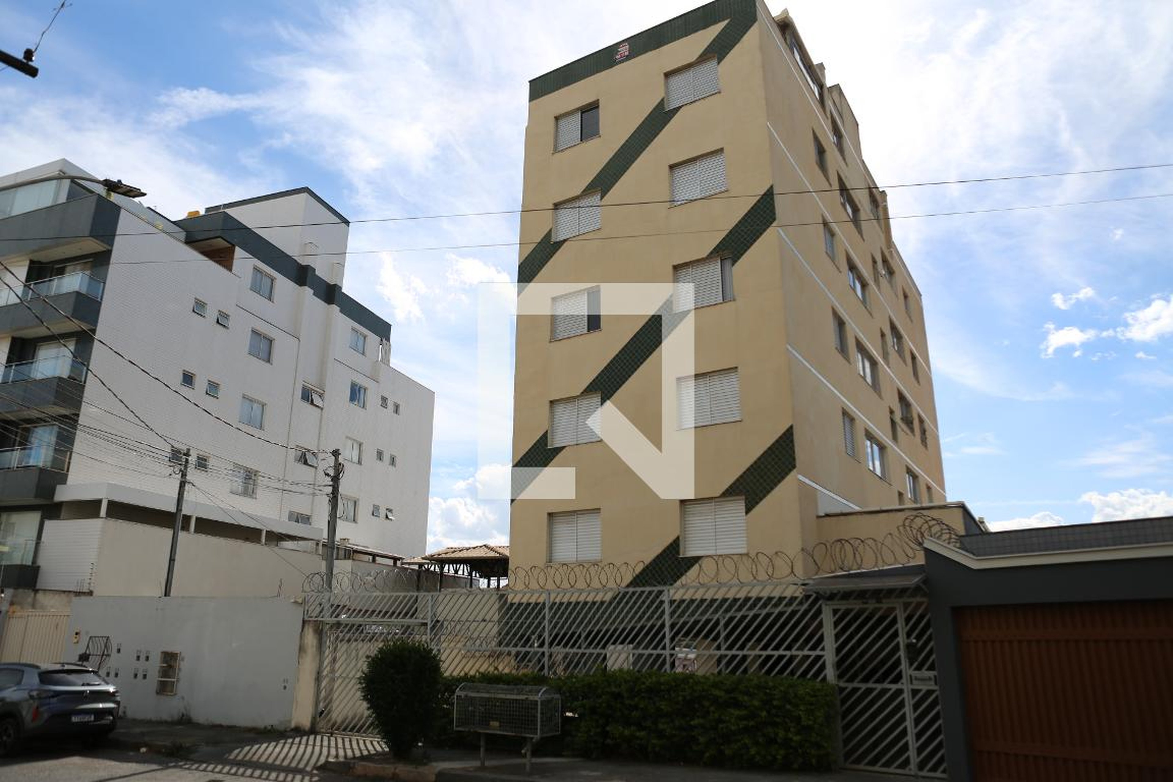 Fachada Condomínio em Rua Moassy, 60