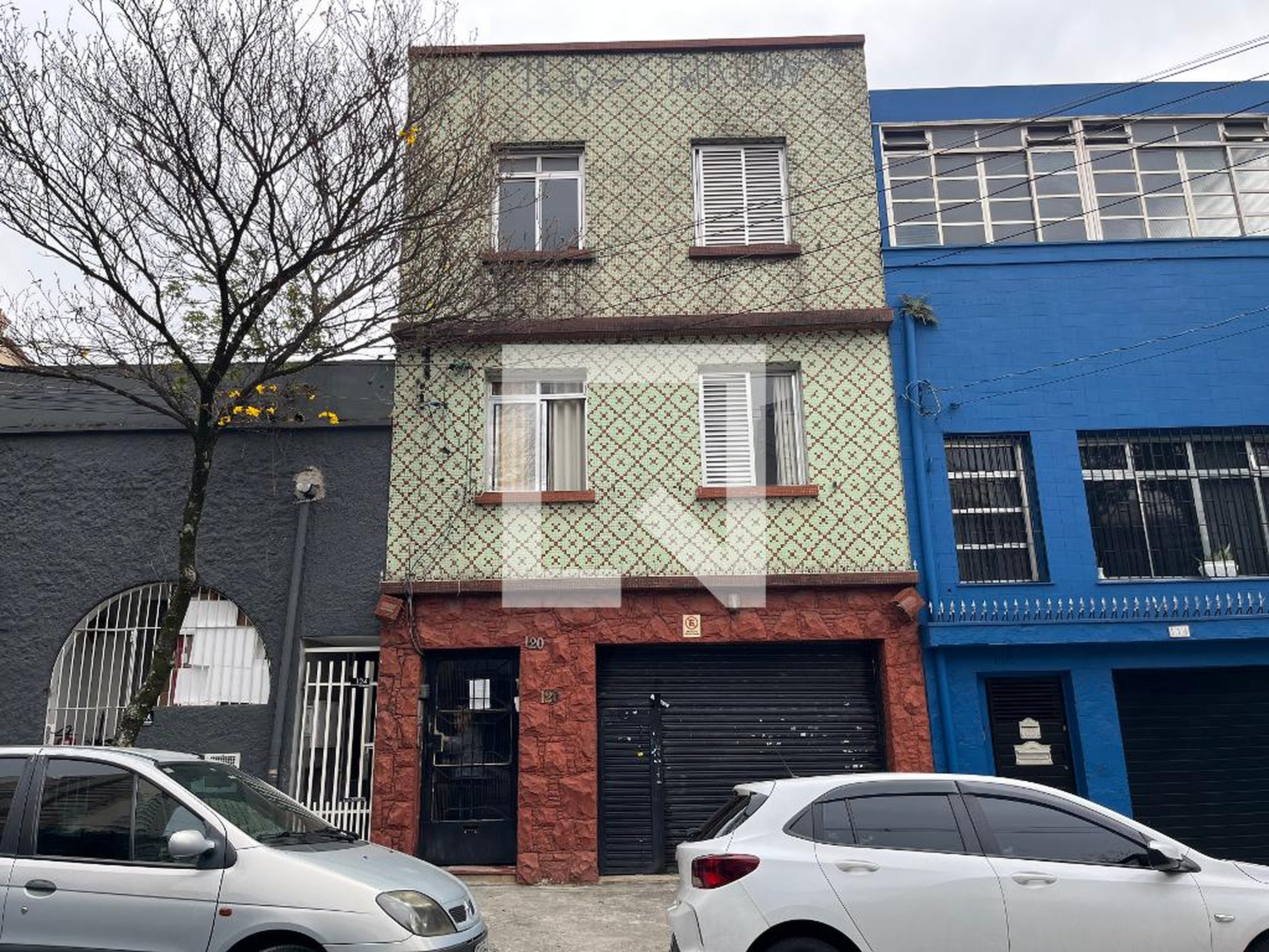 Fachada do Prédio Condomínio em Rua Coriolano, 120