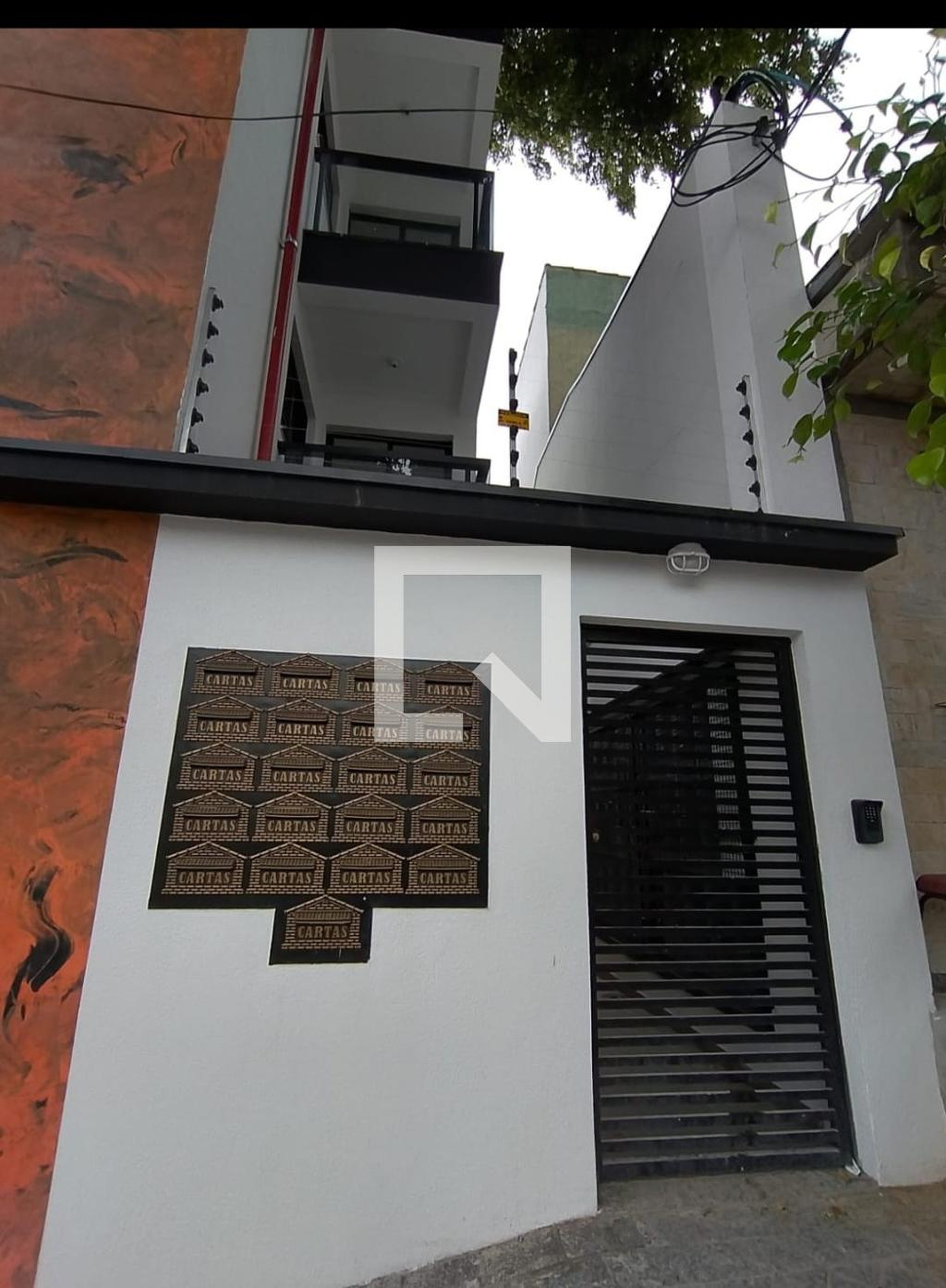 Fachada Residencial Rocas
