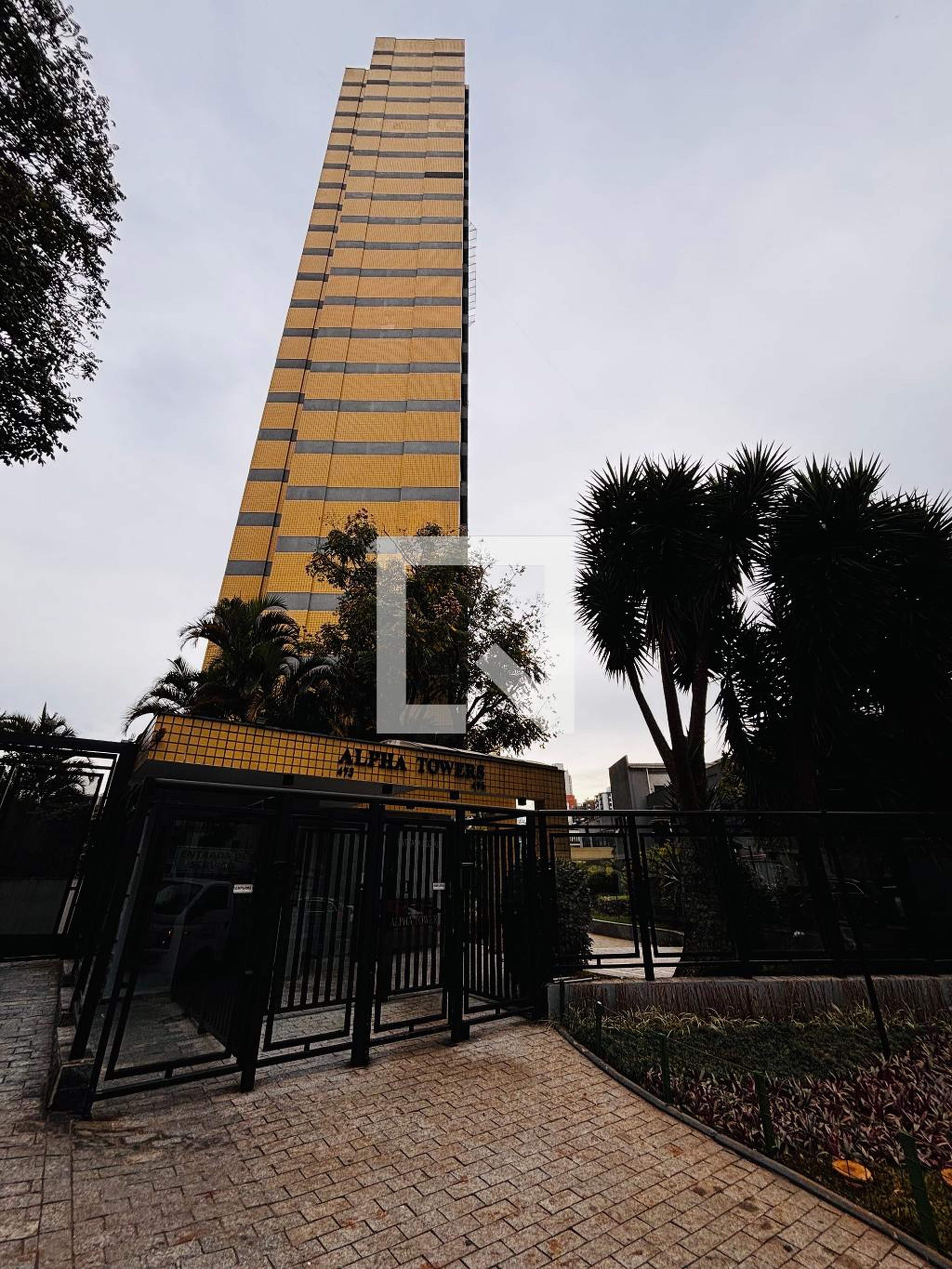 Fachada Condomínio Alpha Towers