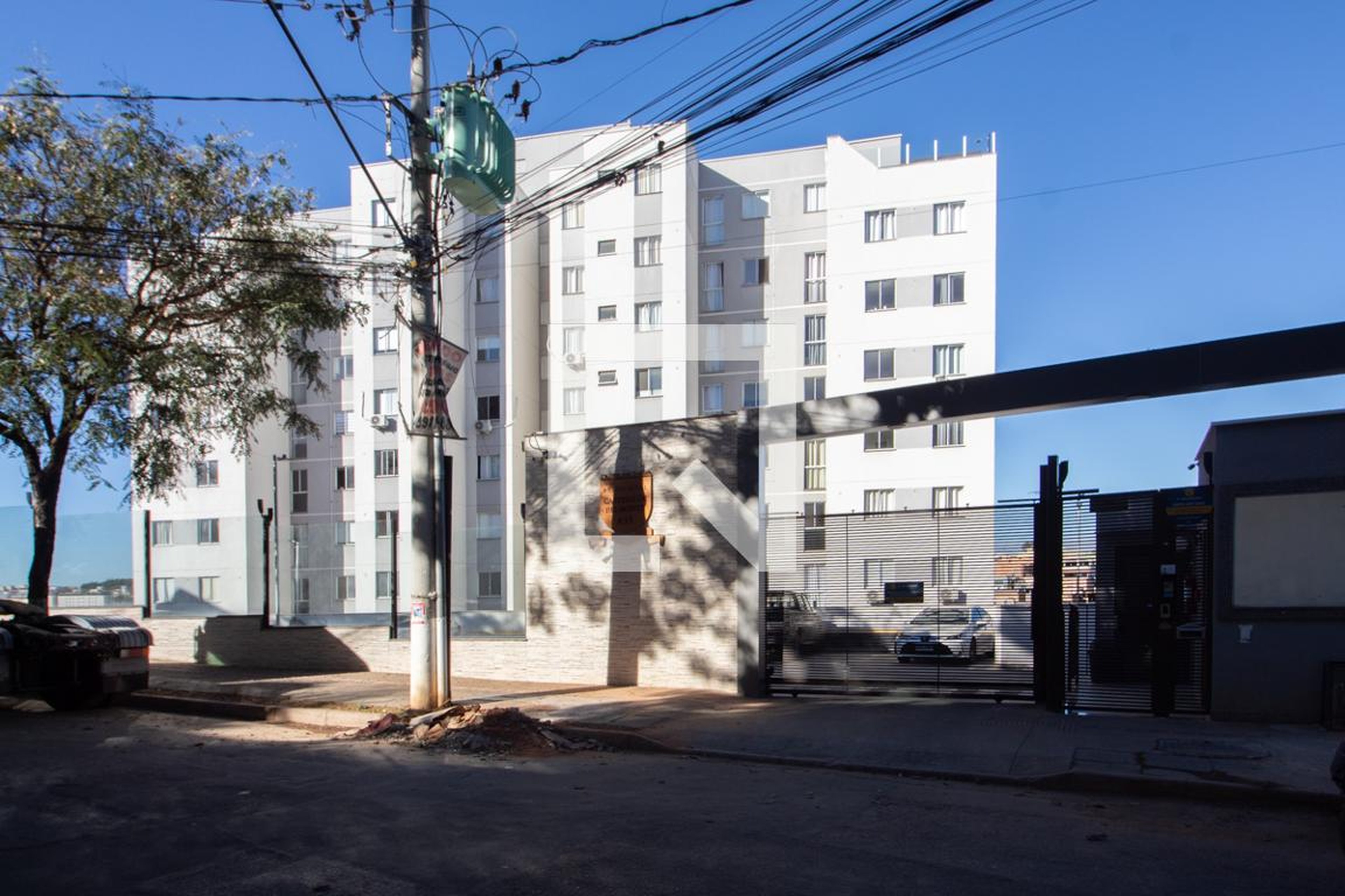 Fachada Condomínio em Alameda dos Pintassilgos, 835