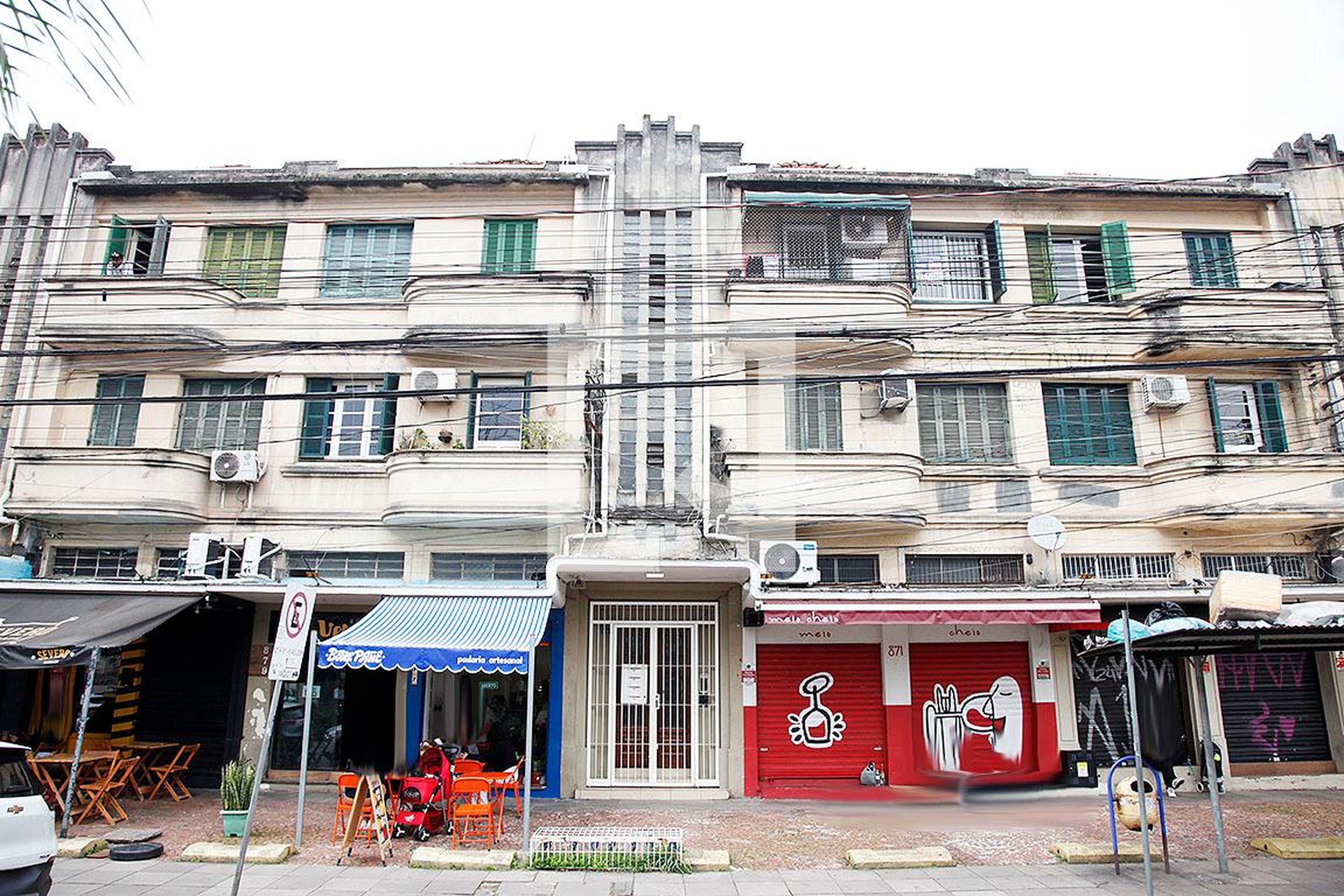 Fachada Condomínio em Avenida Venâncio Aires, 875