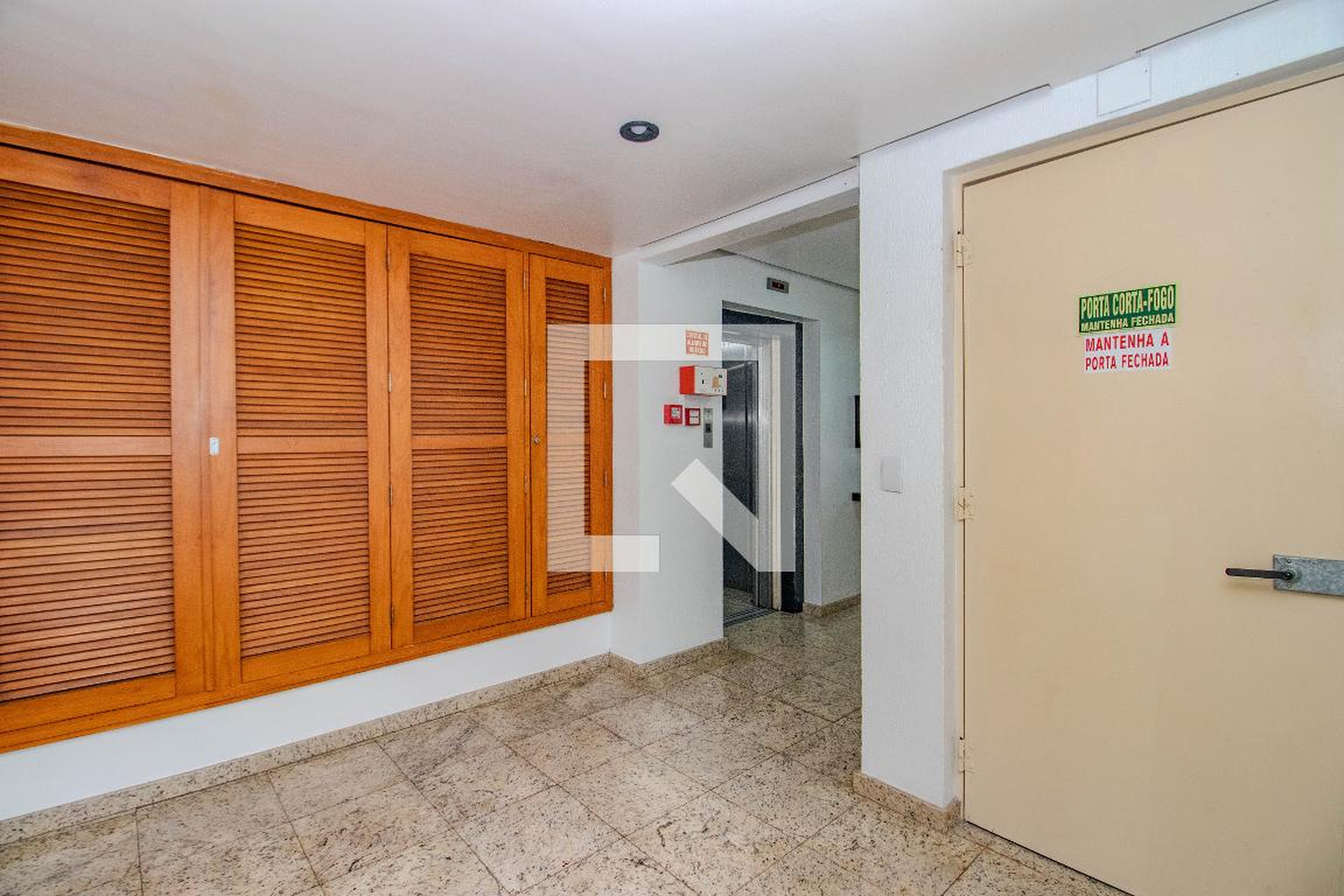 Hall de entrada - Edifício Residencial Aldebaran