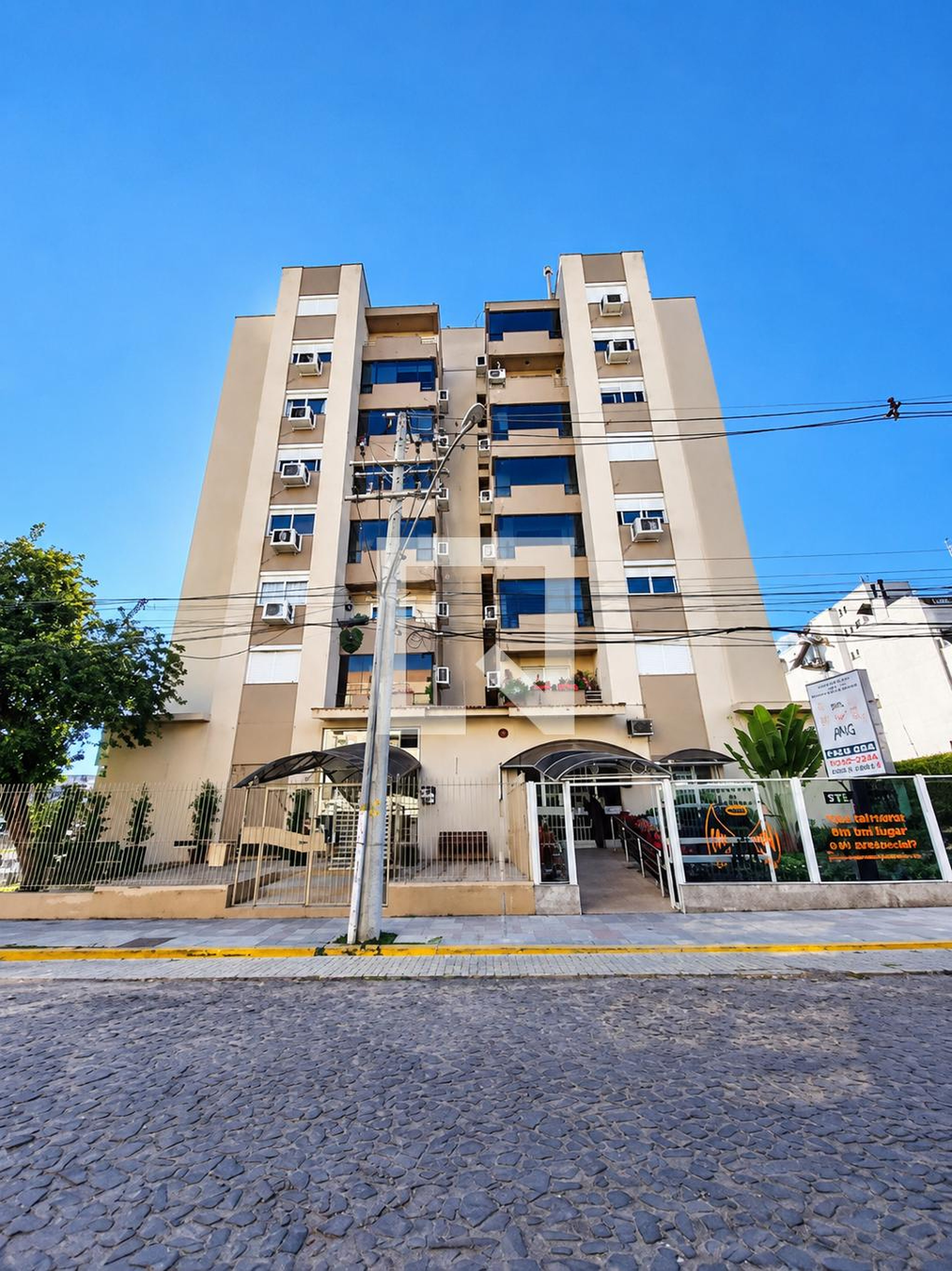 Fachada Edifício Residencial e Comercial Dom Arthur