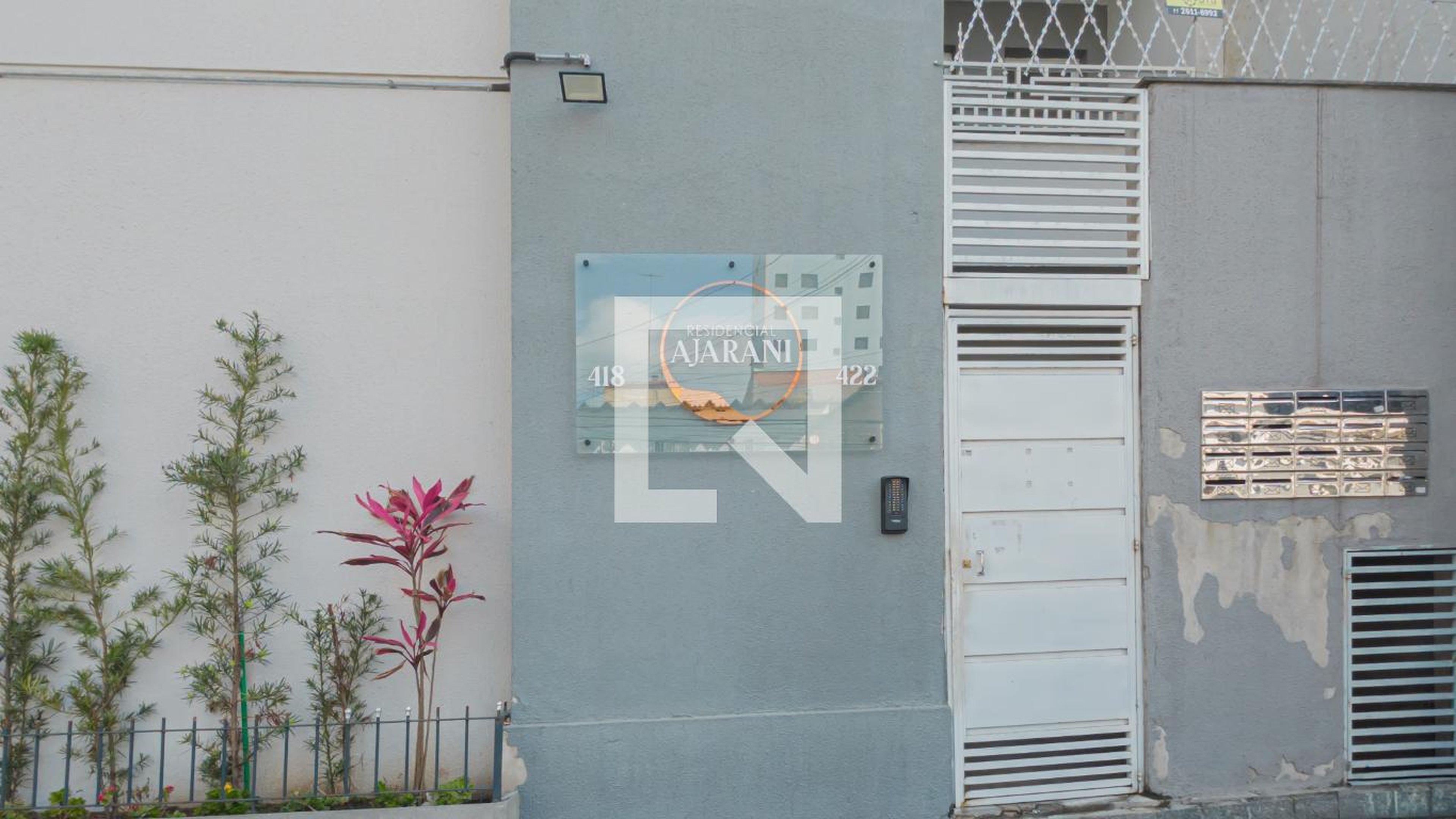 Fachada Residencial Ajarani