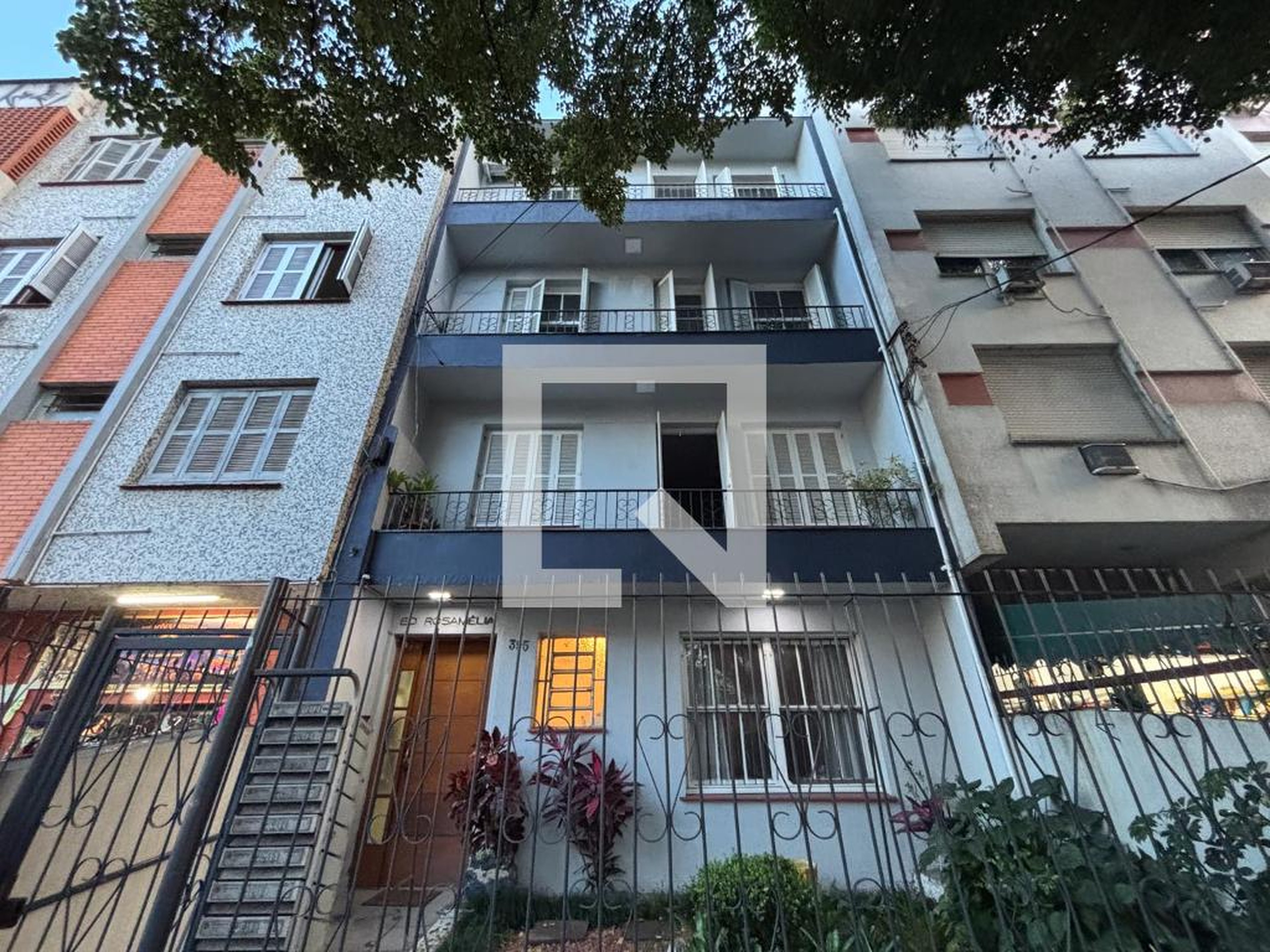 Fachada Condomínio em Rua General Lima e Silva, 395