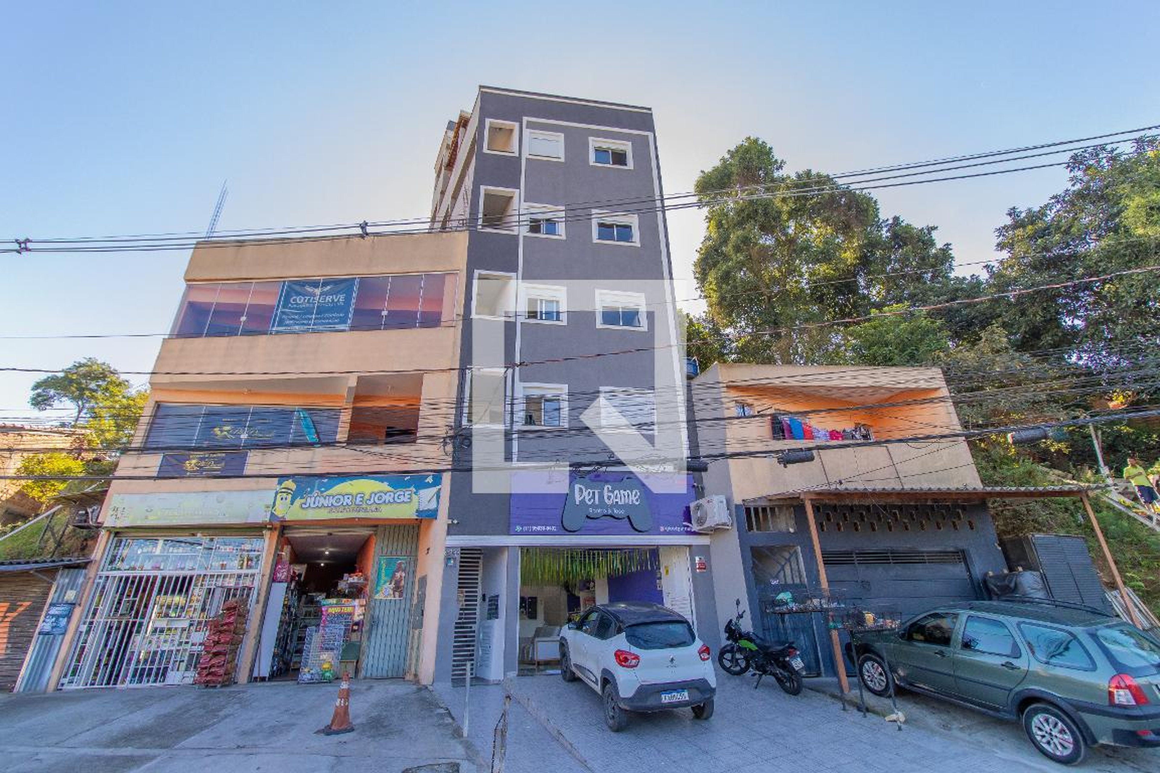 Fachada Condomínio em Rua Nelson Rainieri, 2709