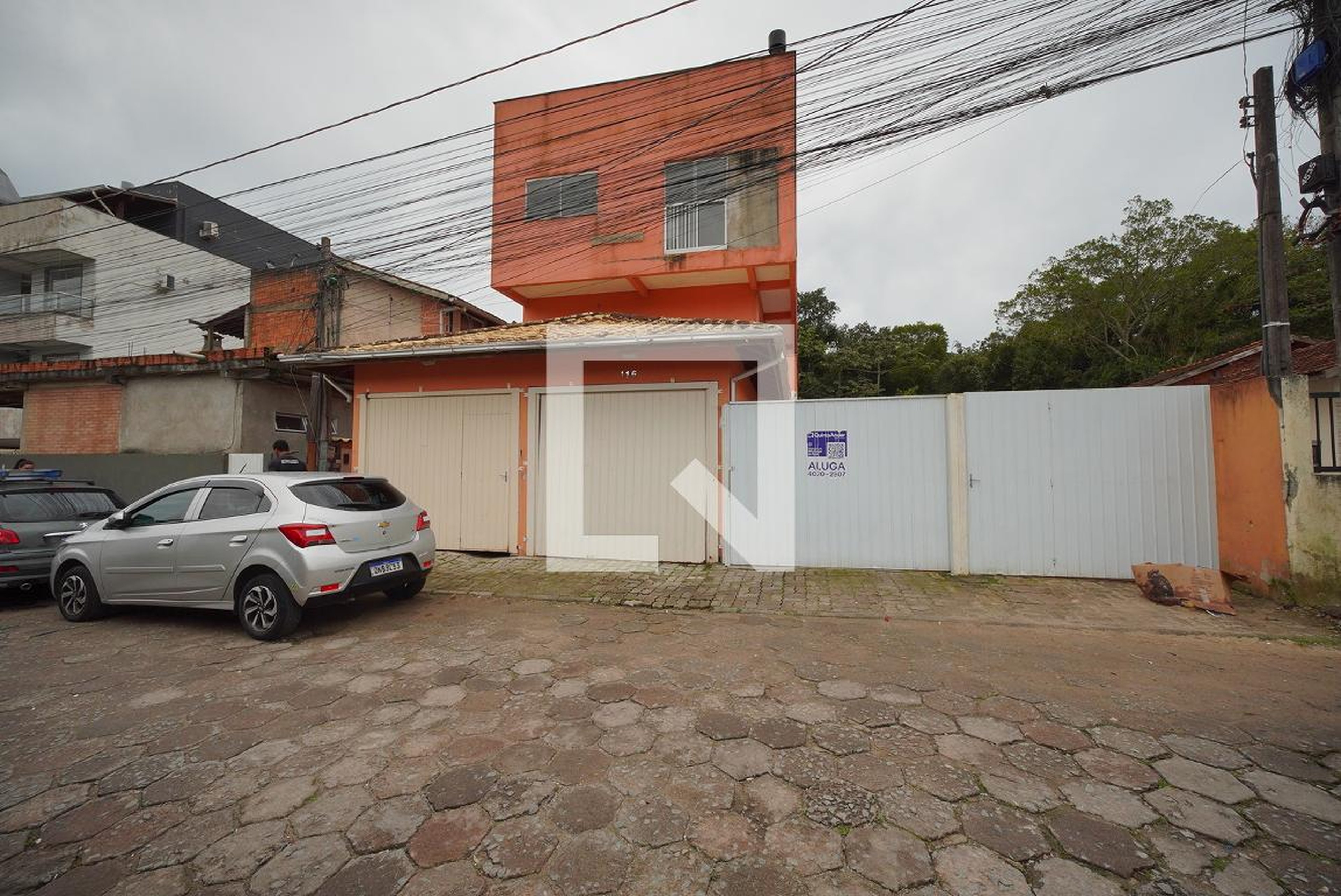 Fachada Condomínio Três Irmãos