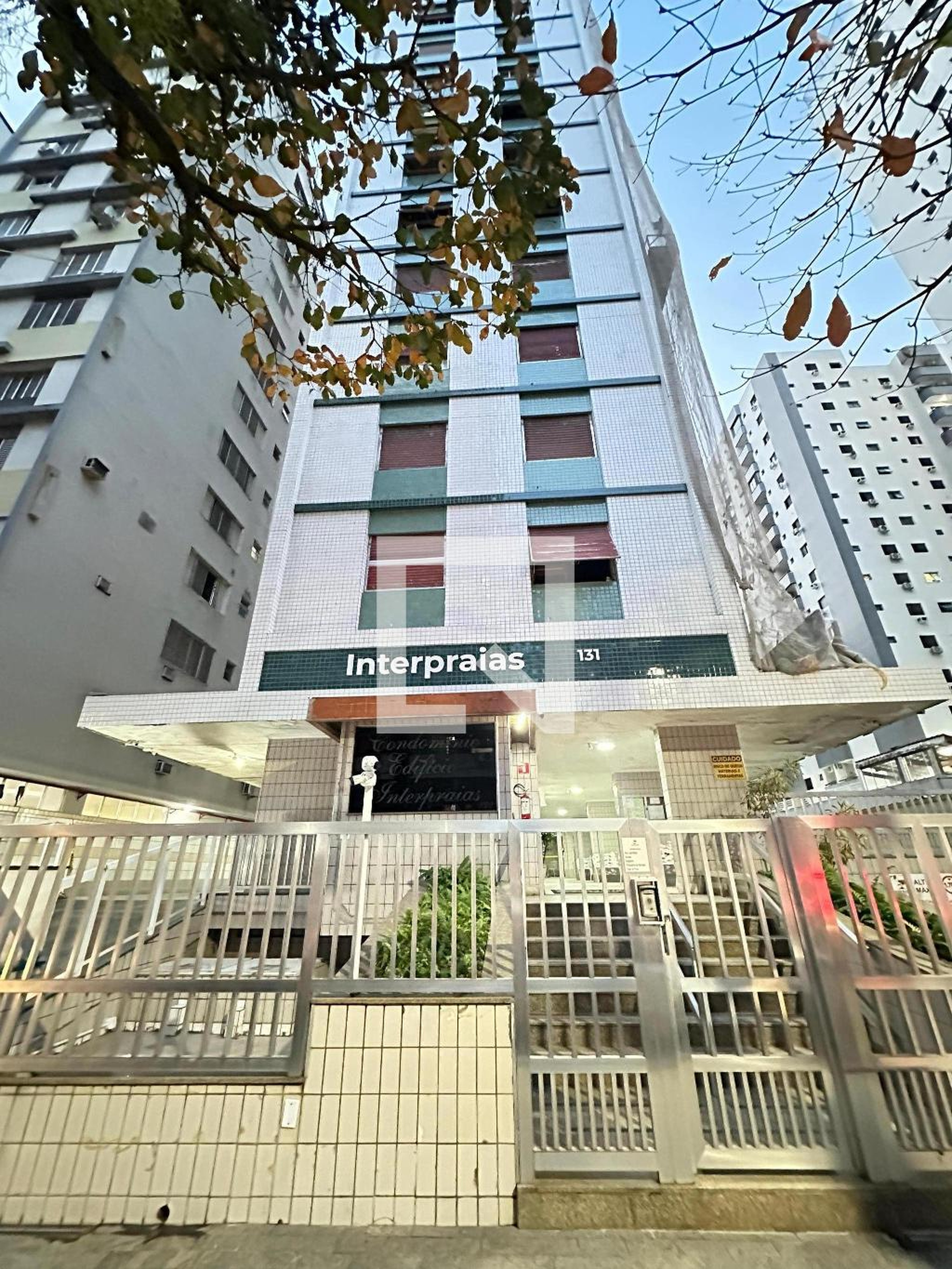 Fachada do Prédio Condomínio Interpraias