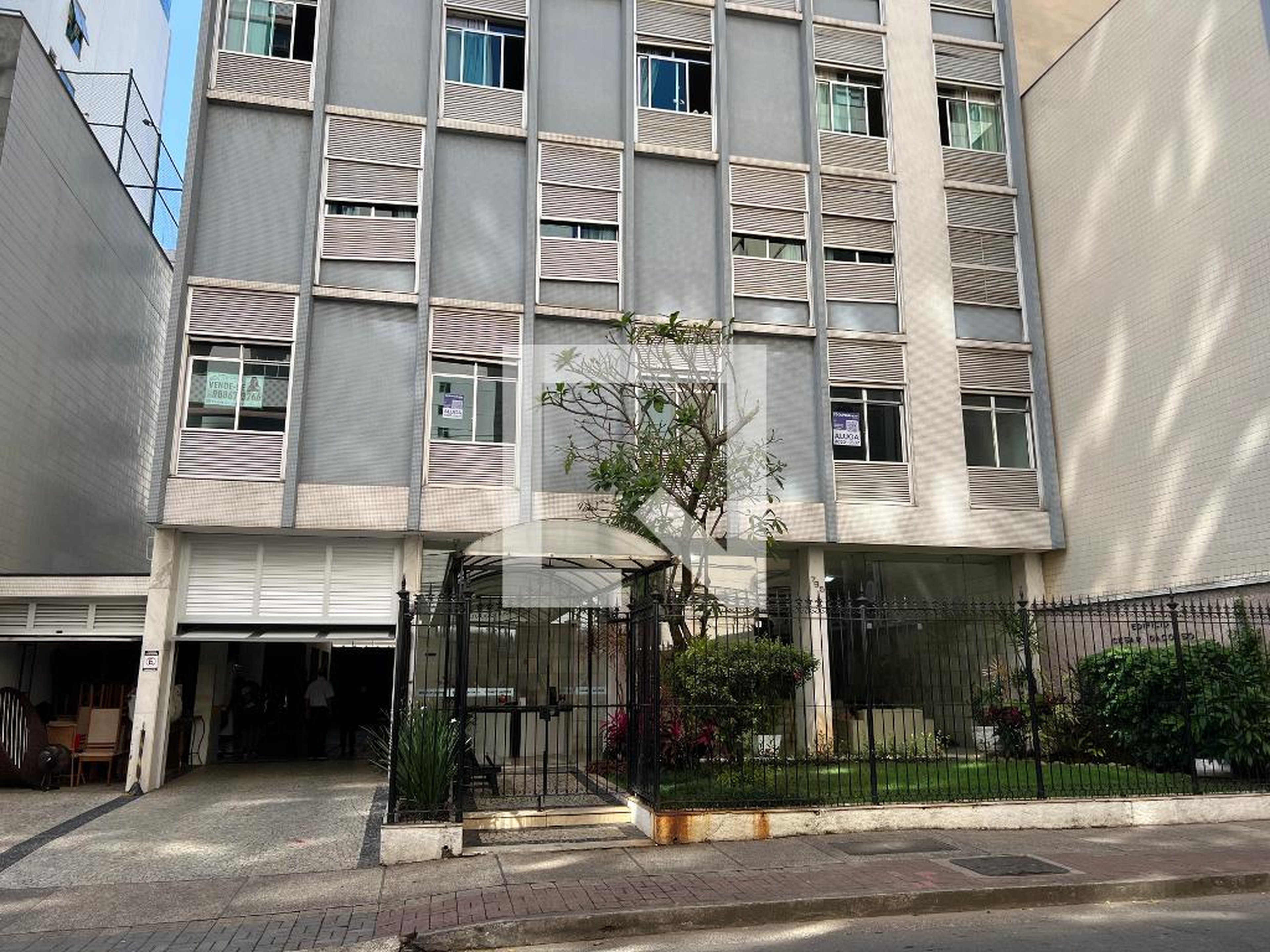 Fachada do Prédio Condomínio em Rua Santo Antônio, 795