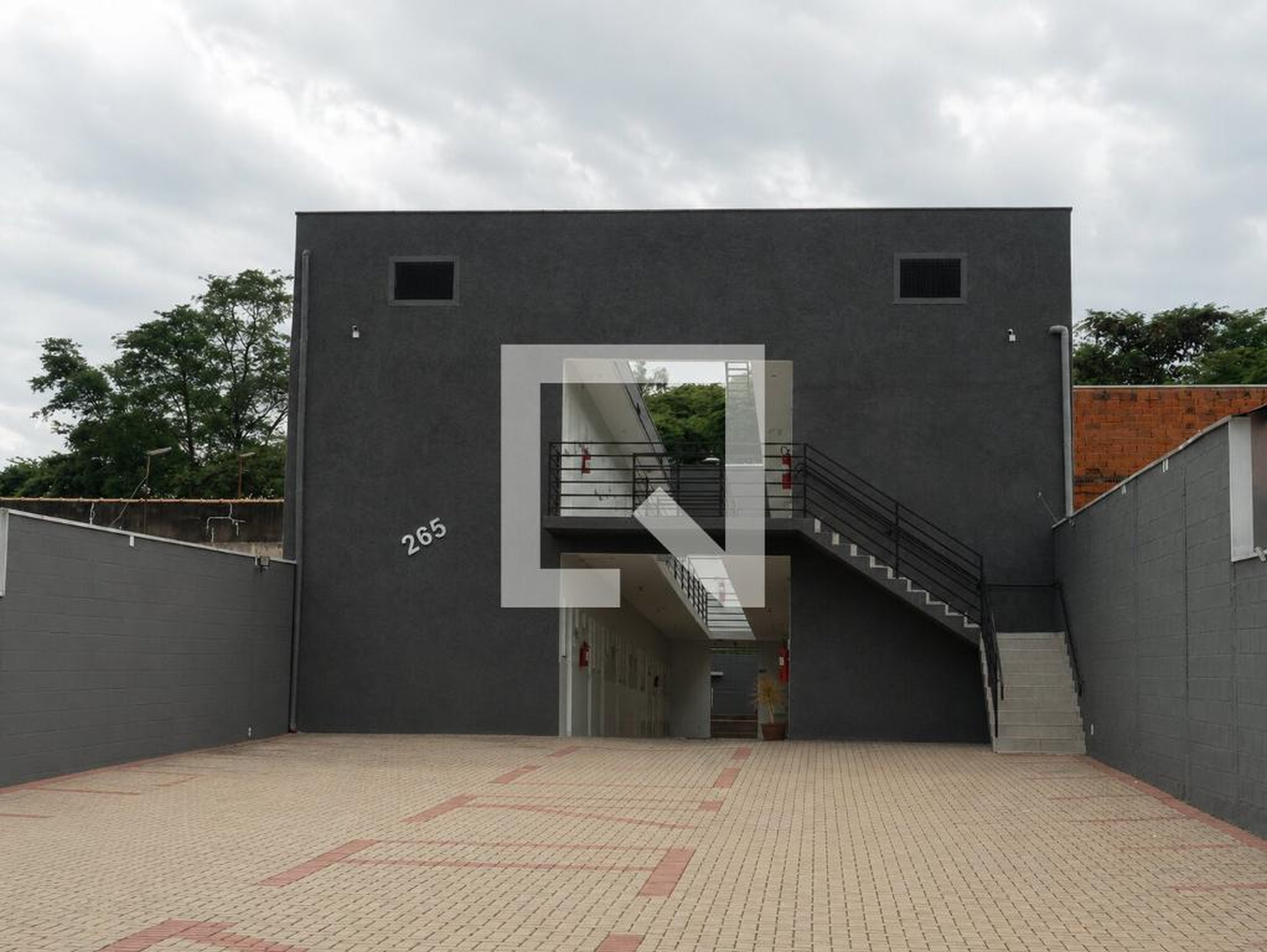 Fachada Condomínio em Rua Santa Cecília, 265