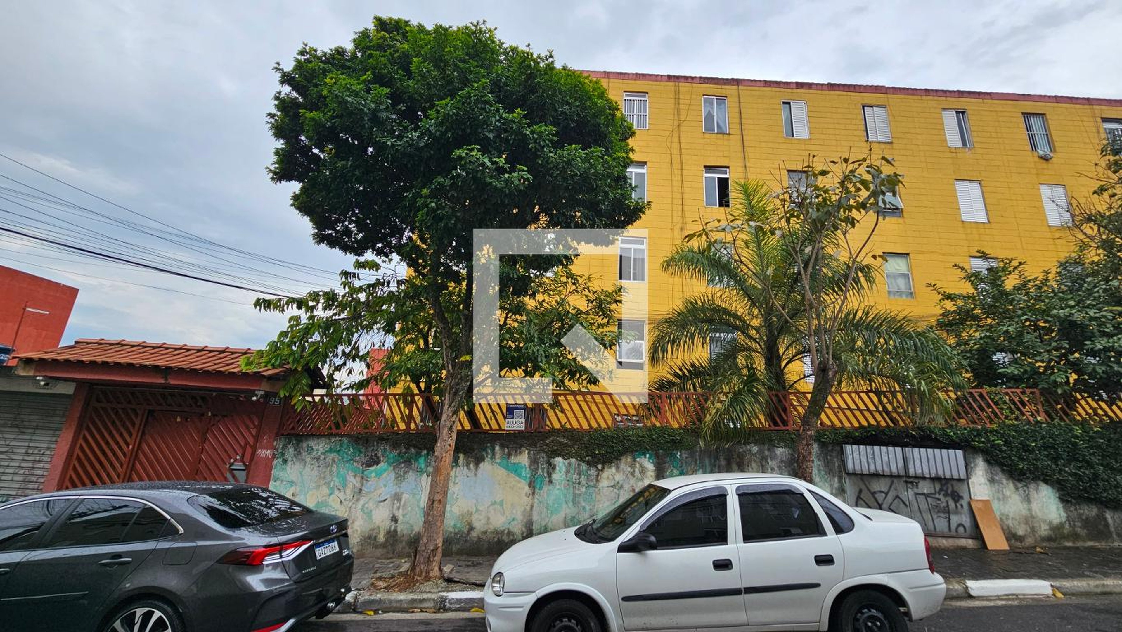 Fachada Condomínio em Rua Camanducaia, 95