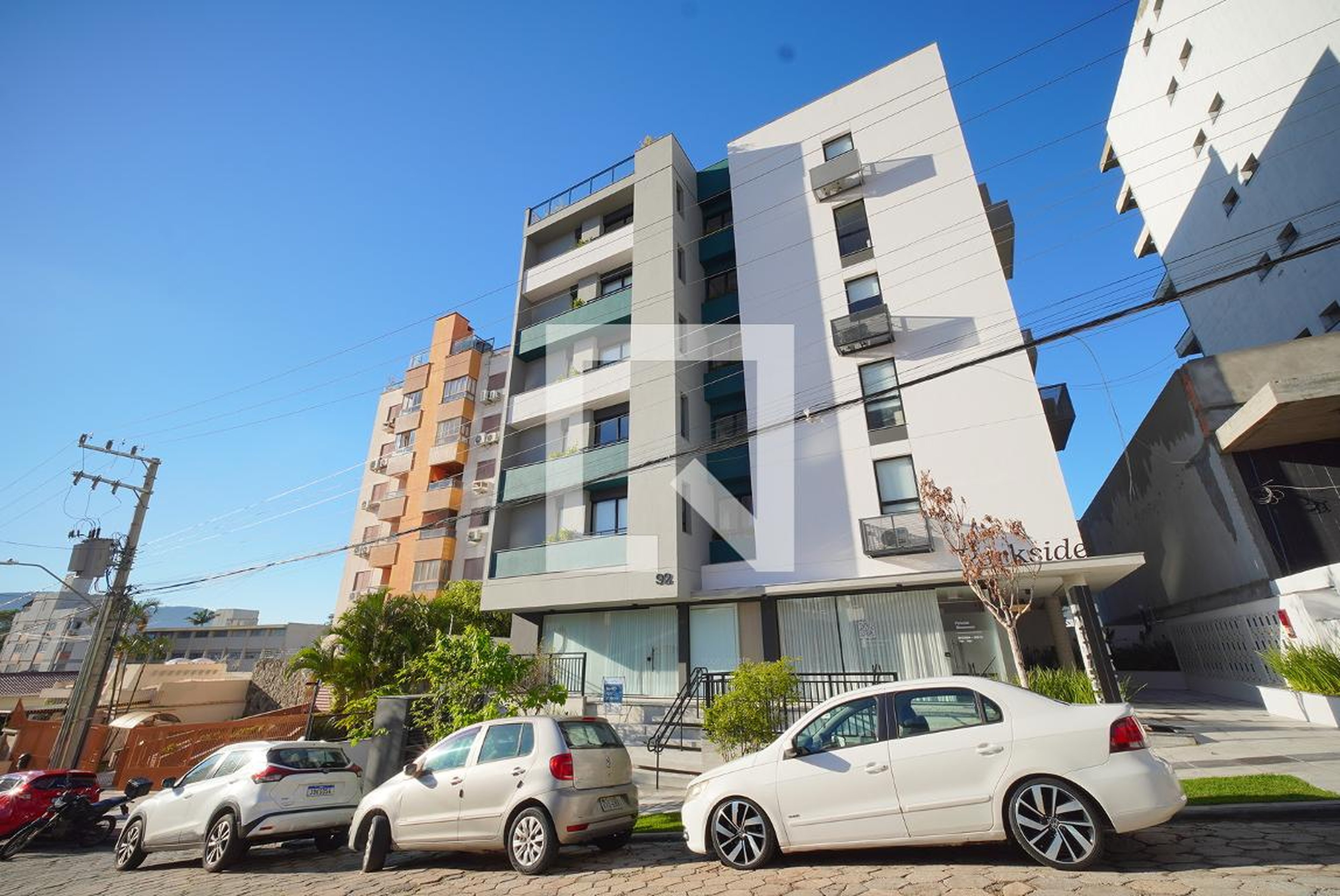 Fachada Condomínio em Rua Sérgio Lopes Falcão, 92