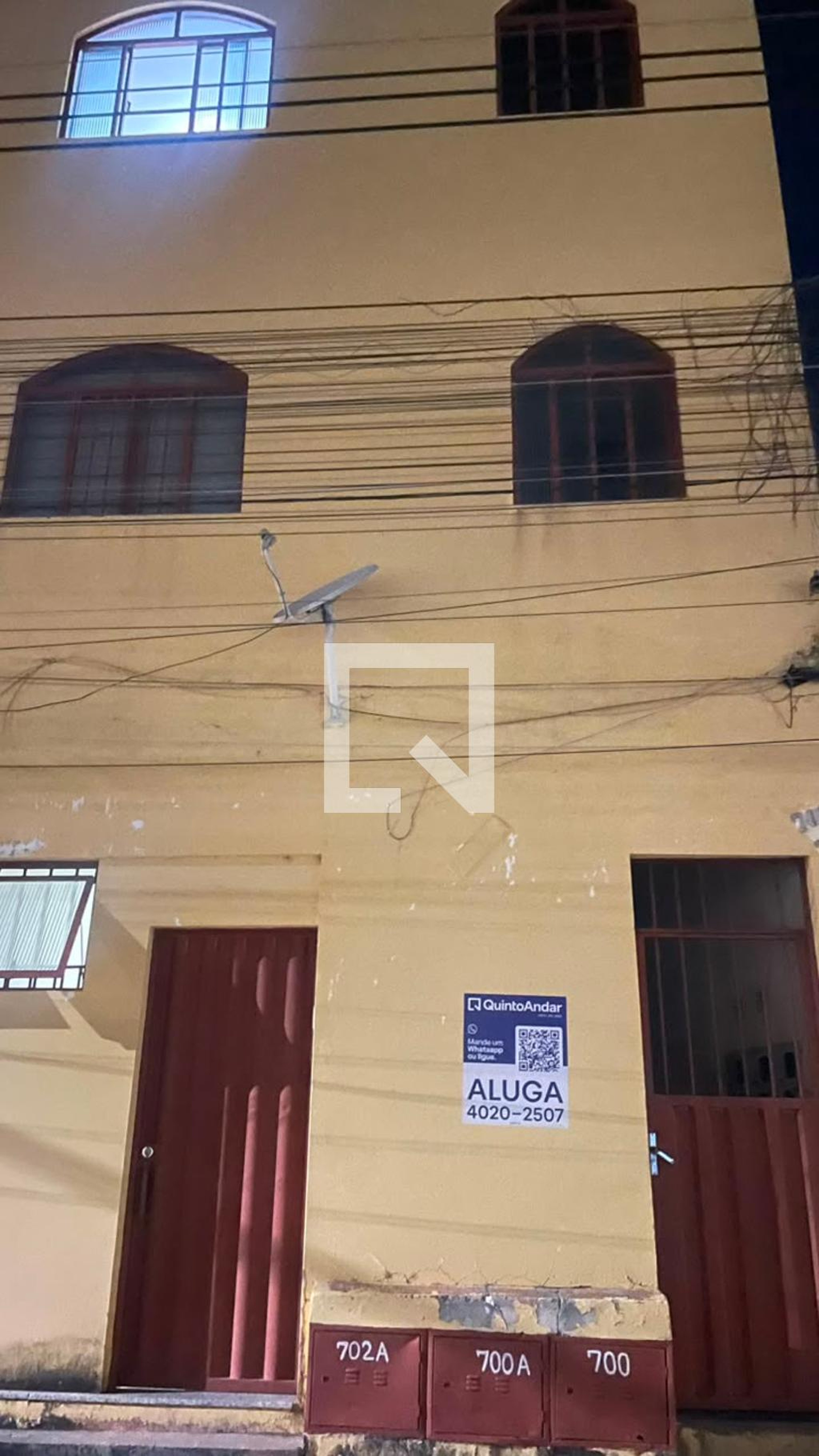 Fachada Condomínio em Rua Bernardino Souto, 700