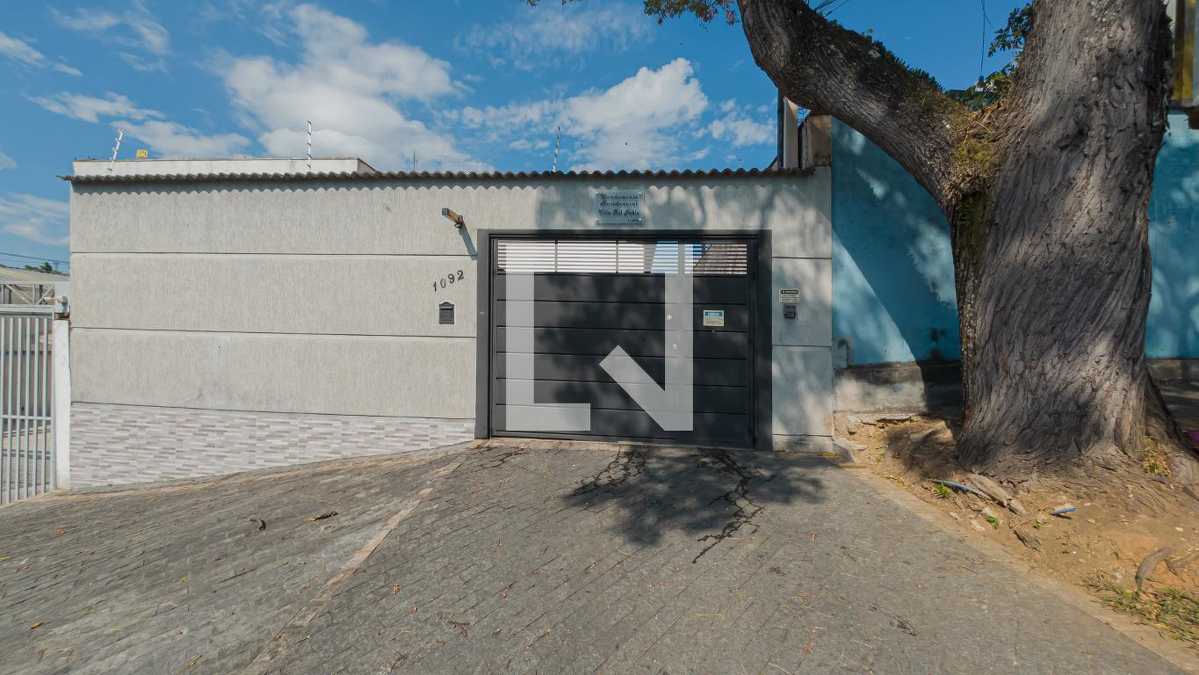 Fachada Condomínio em Rua Santo Henrique, 1092