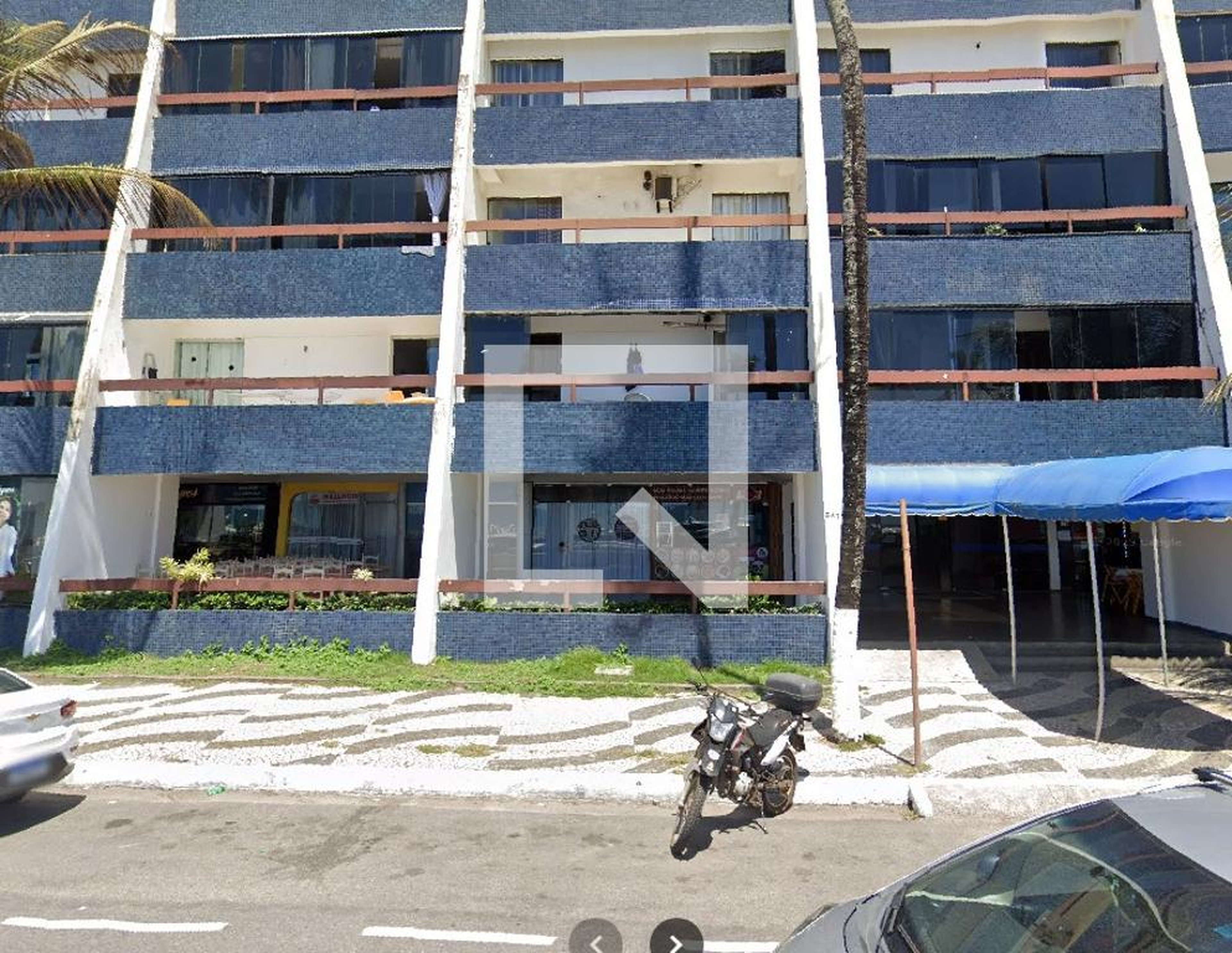 Fachada Condomínio Flat Jardim de Alah