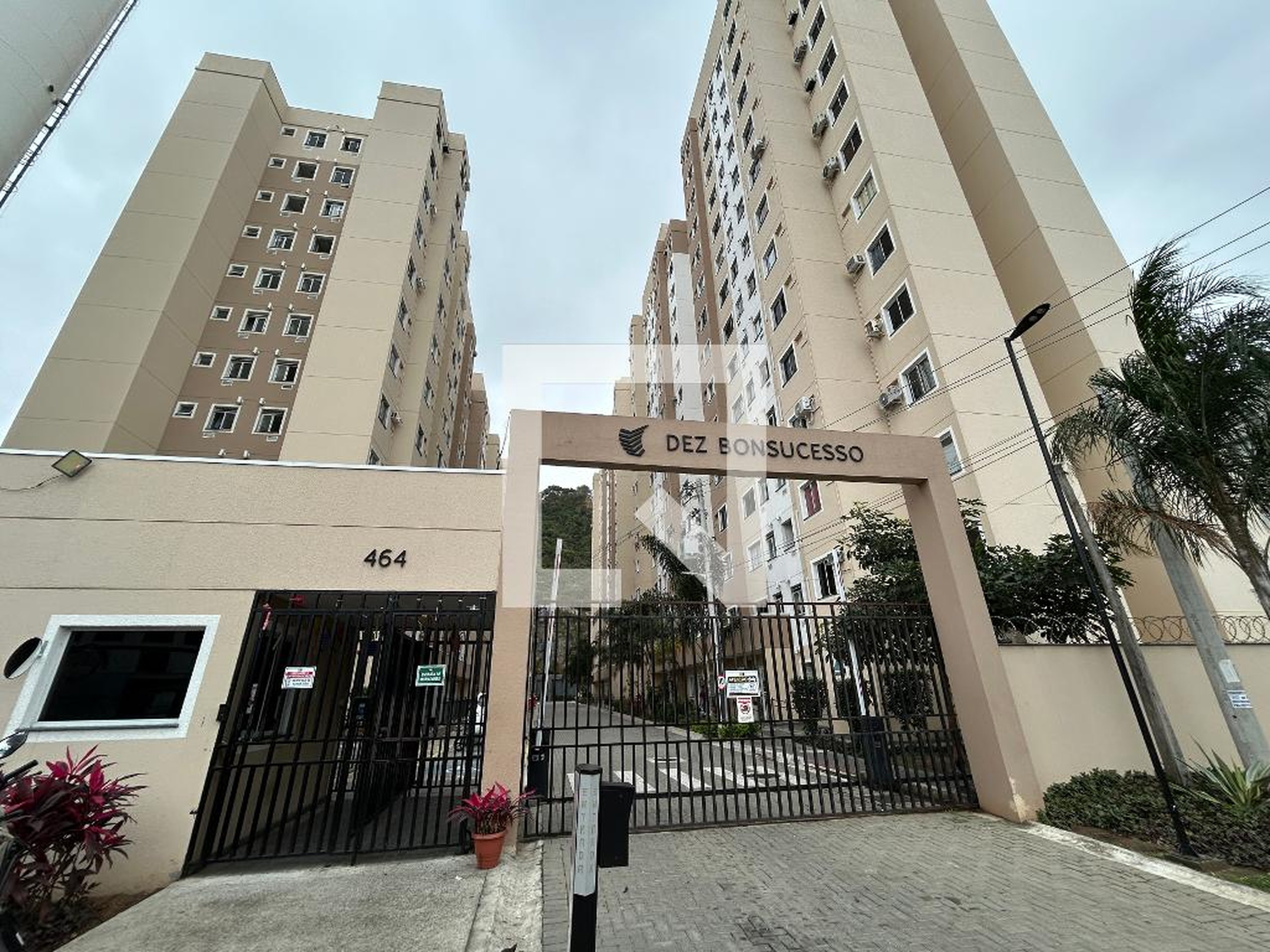 Fachada Residencial Cury Dez Bonsucesso