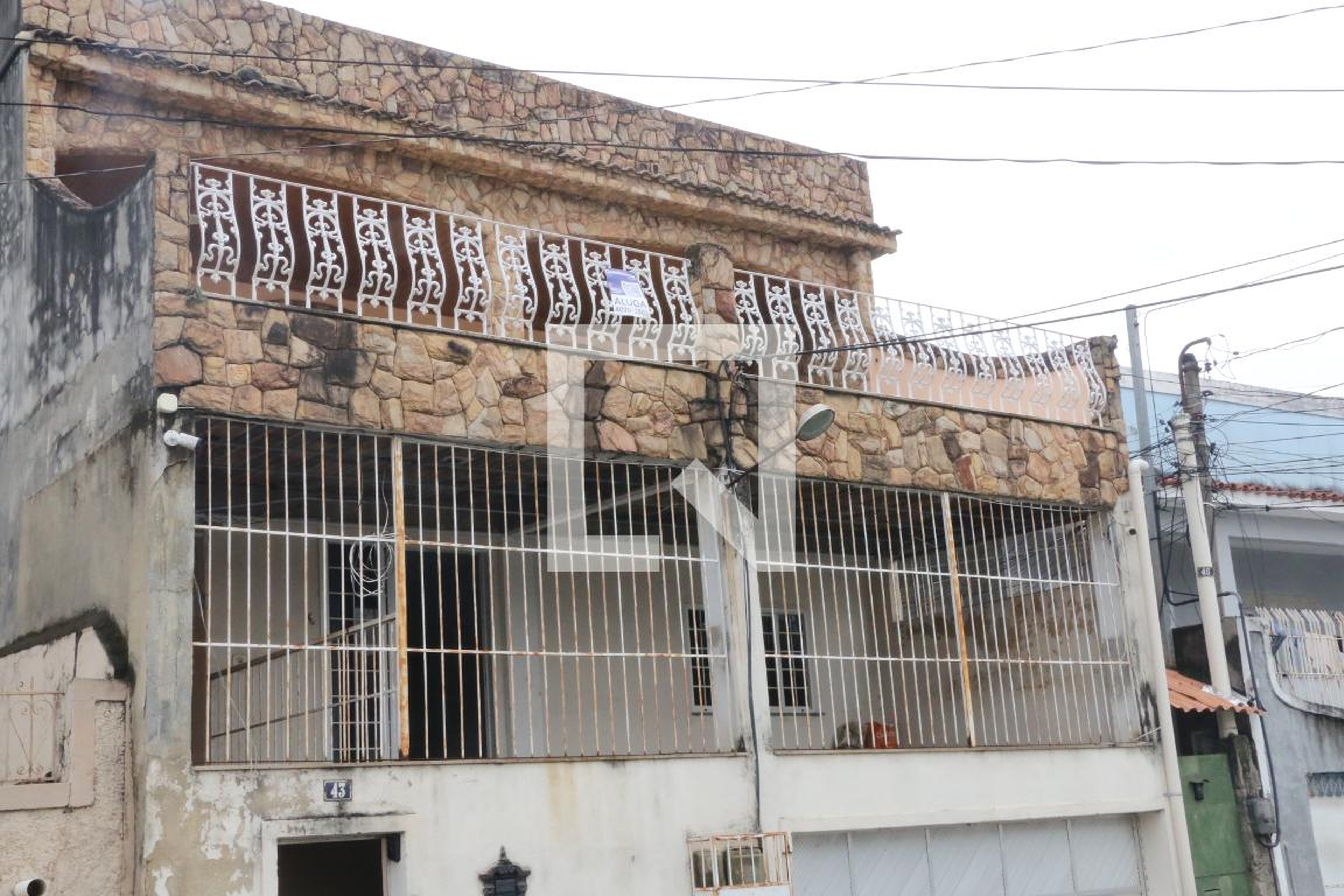 fachada Condomínio em Rua Senador Azeredo, 43