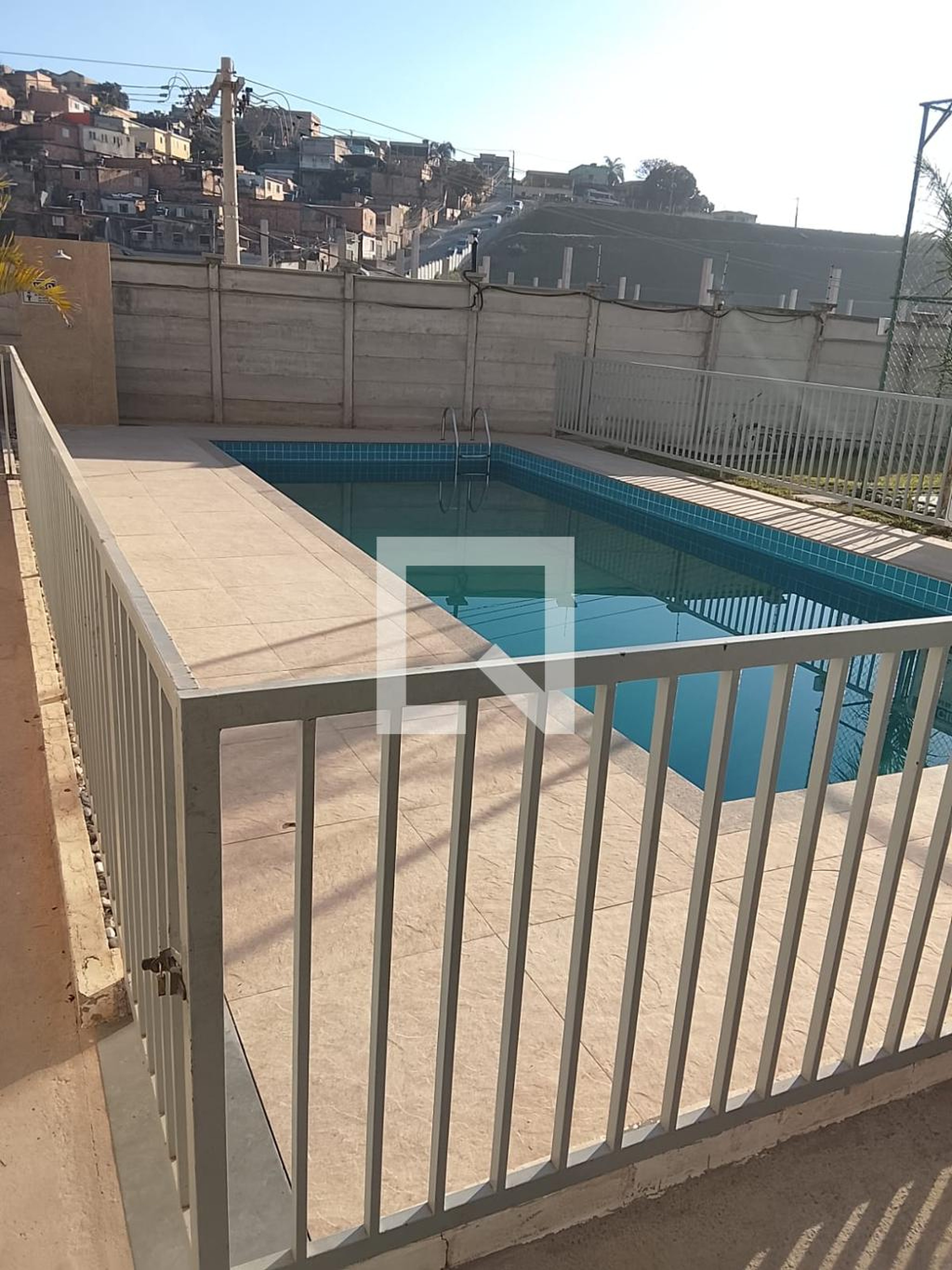 Piscina - Gran Vic Atenas