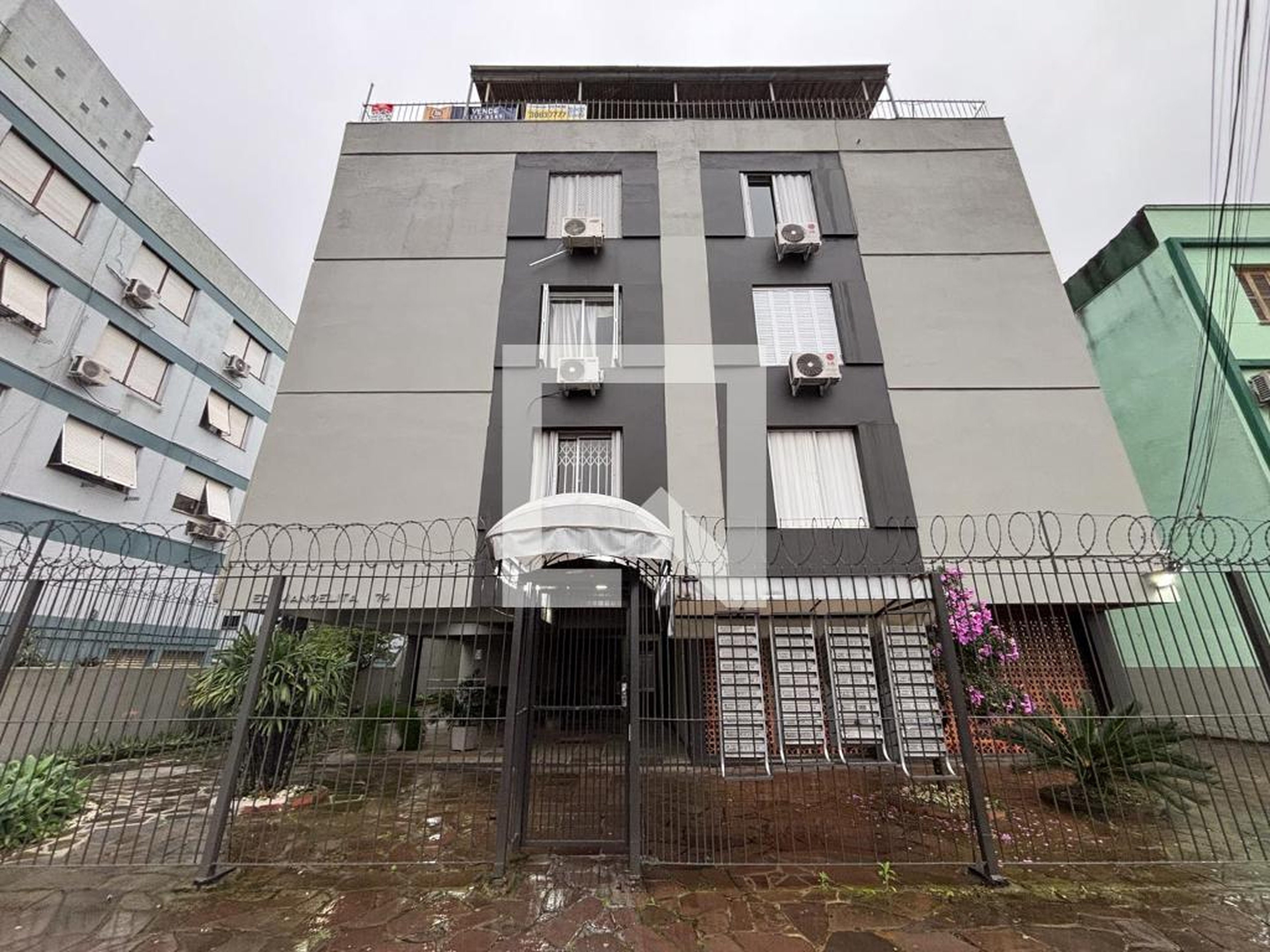 Fachada Condomínio Manoelita