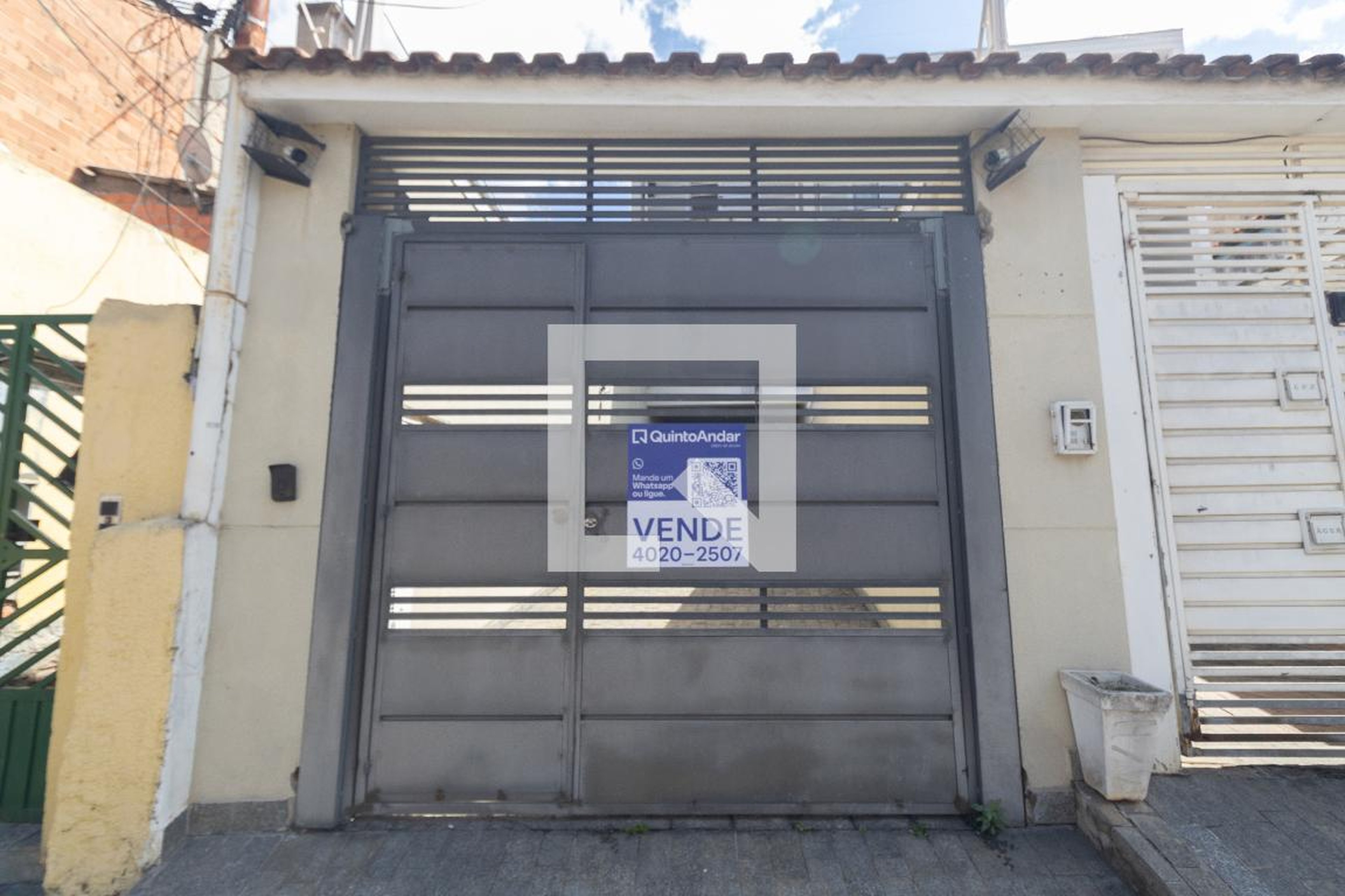 Fachada Condomínio em Rua Jaupaci, 319