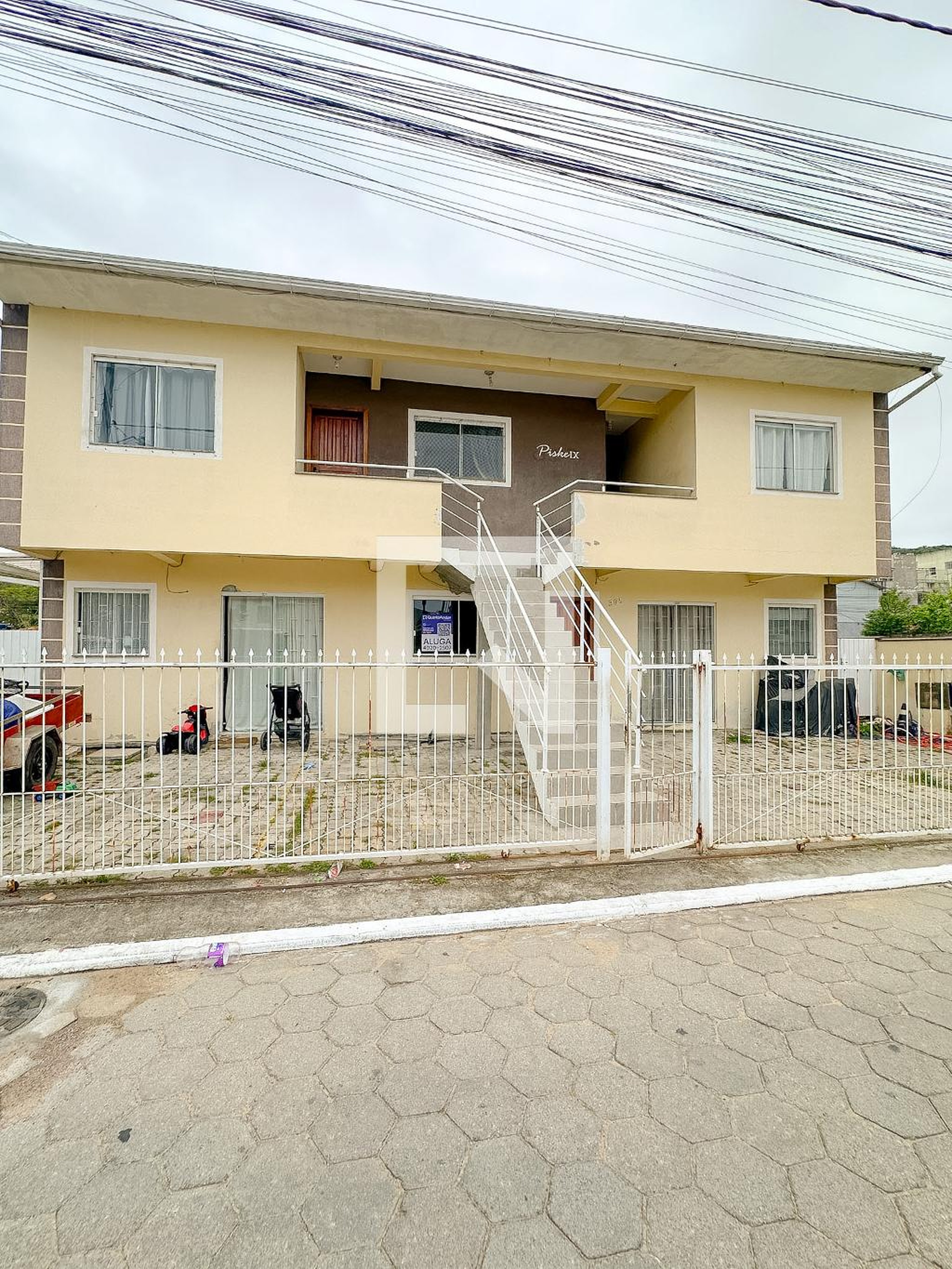 Fachada Condomínio em Servidão Luís Flor Francisco, 261