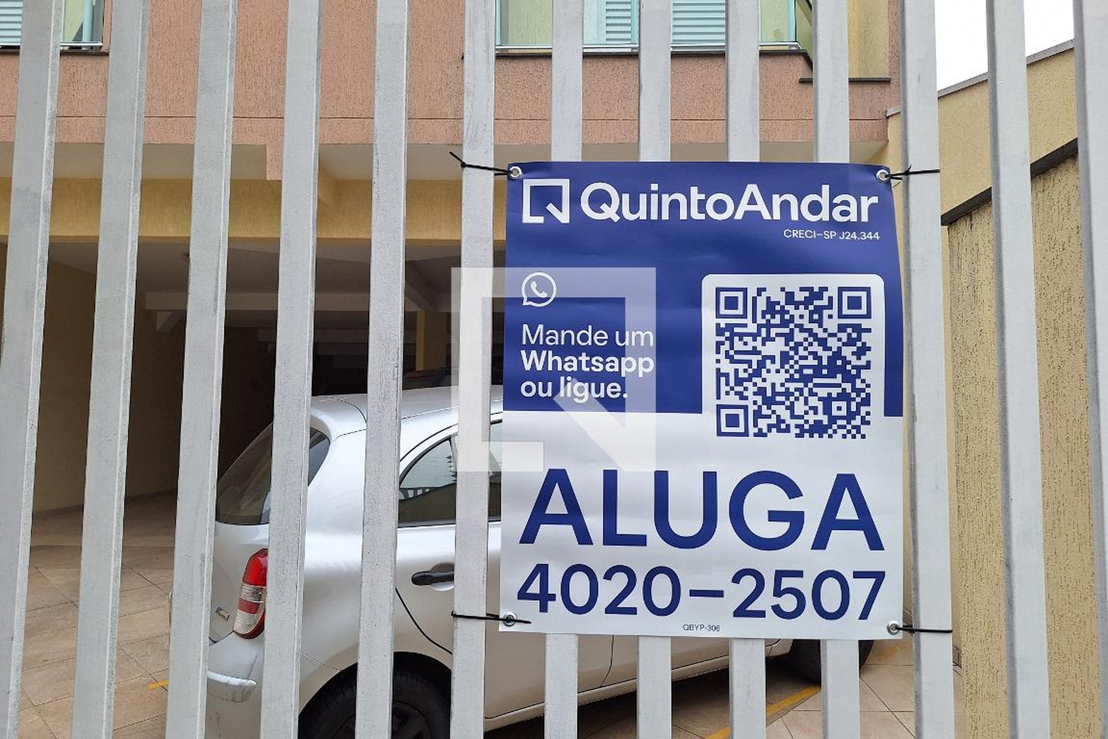 Fachada Condomínio em Rua Gravata, 55