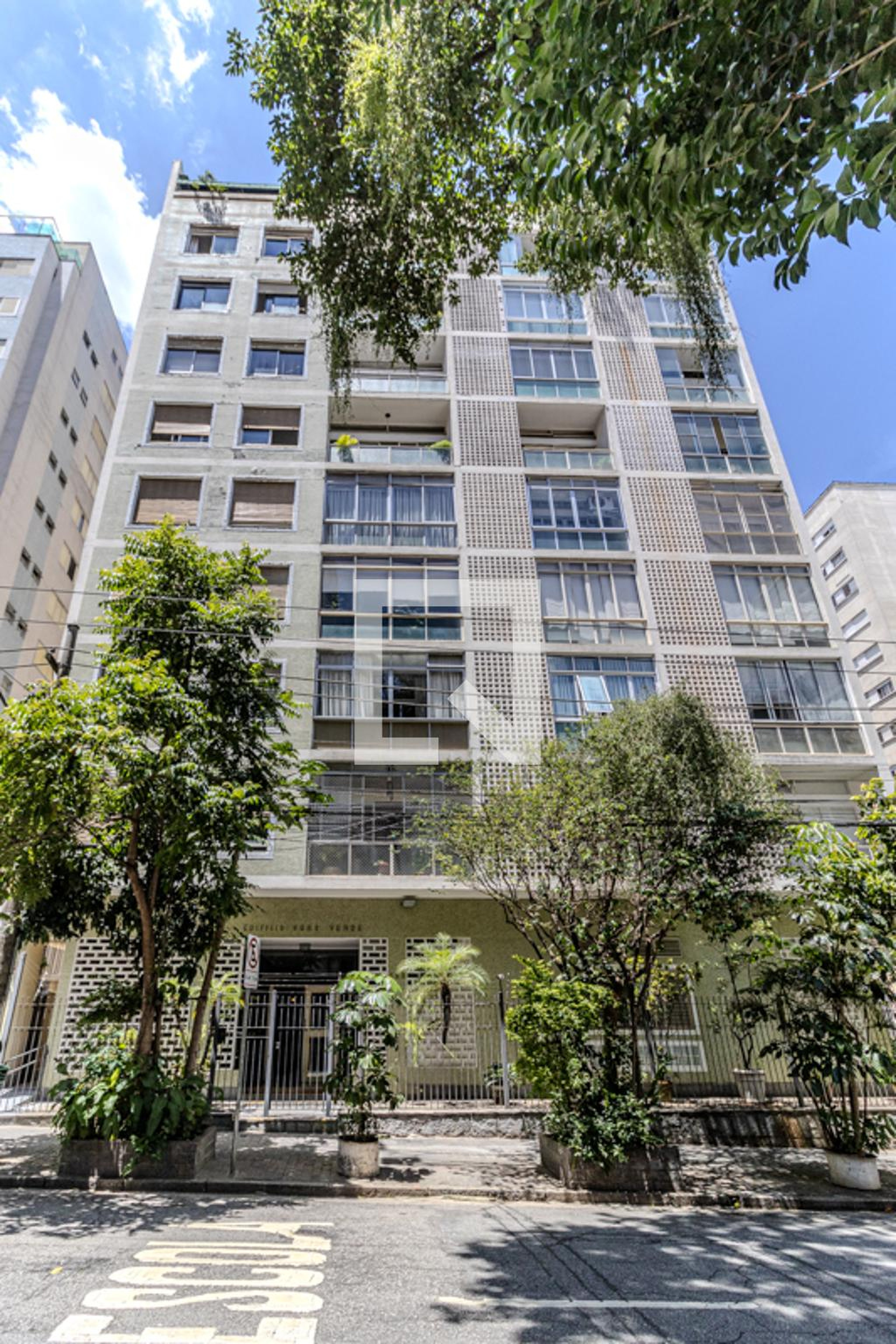 Fachada Edifício Ouro Verde