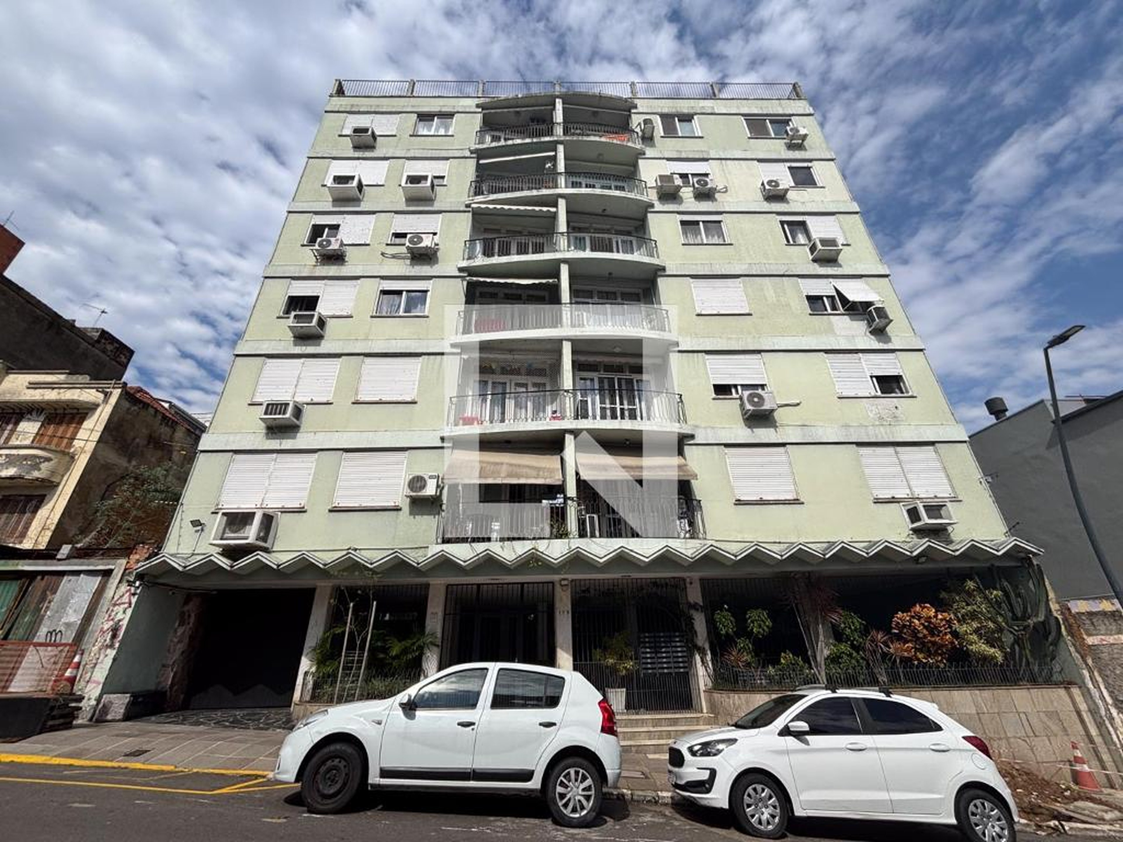 Fachada Condomínio em Rua Duque de Caxias, 179