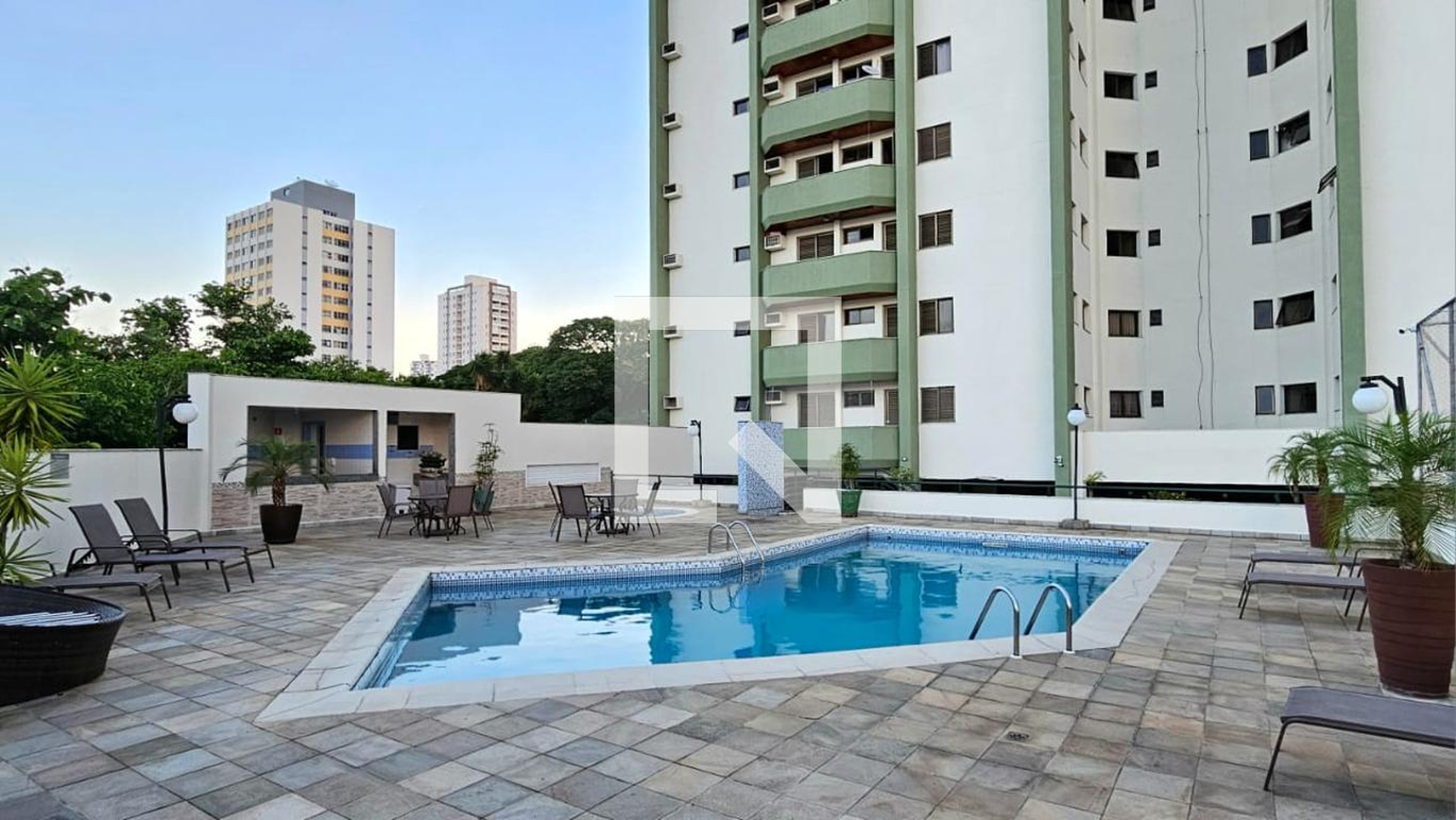 Piscina - Green Tower