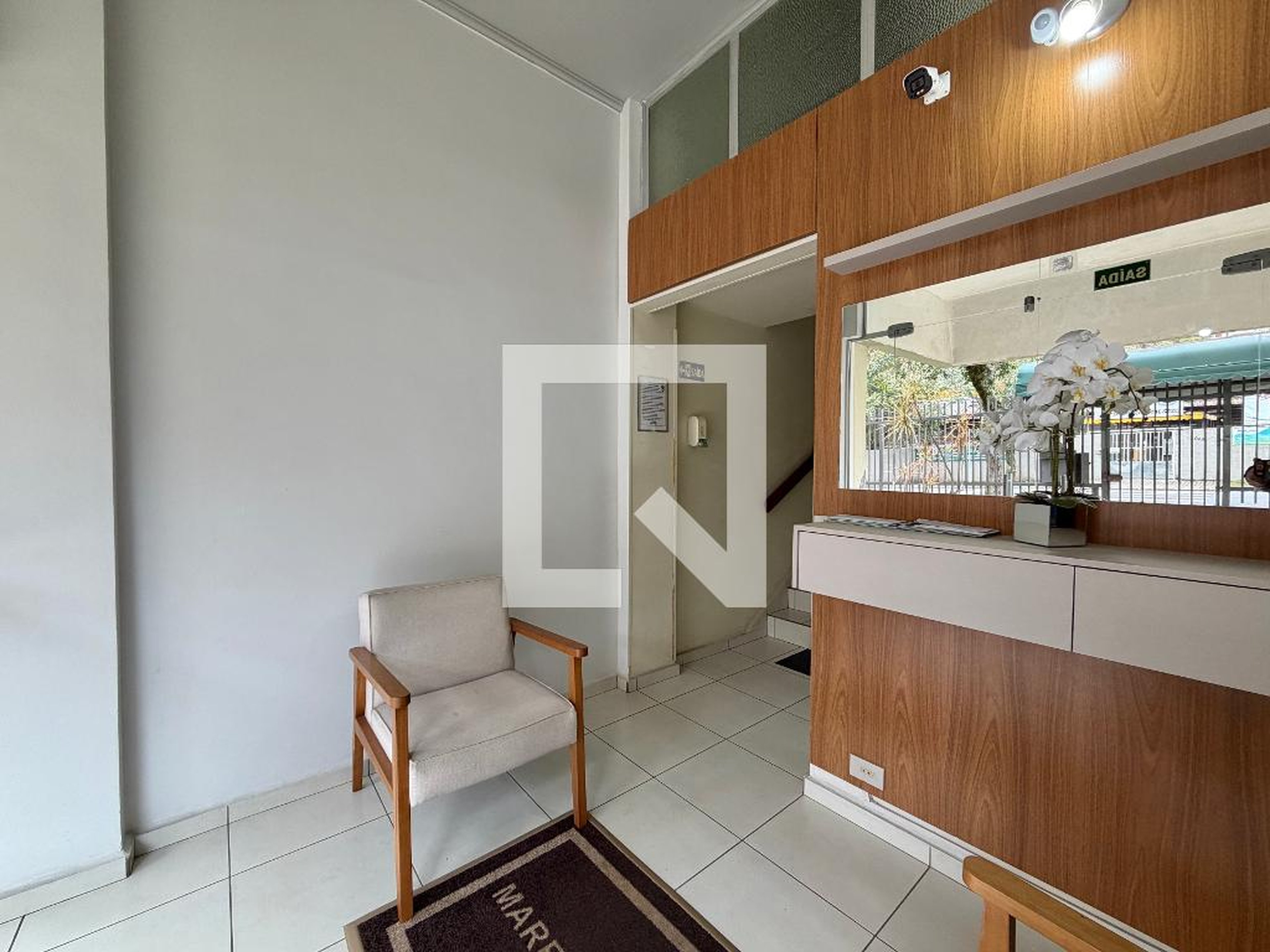 Hall de entrada Condomínio em Rua Marechal Mallet, 531