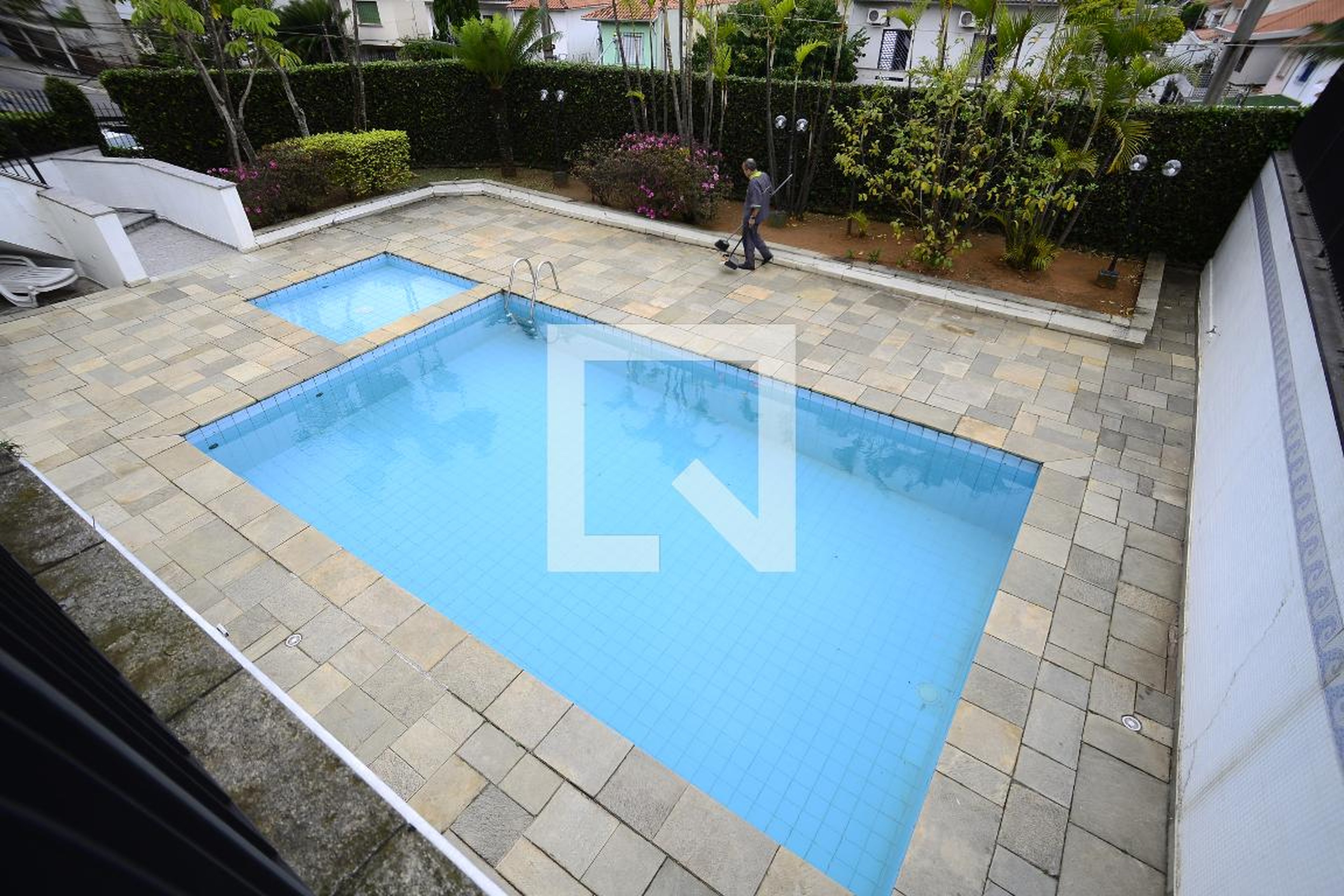 Piscina - Edifício Maison Drumond