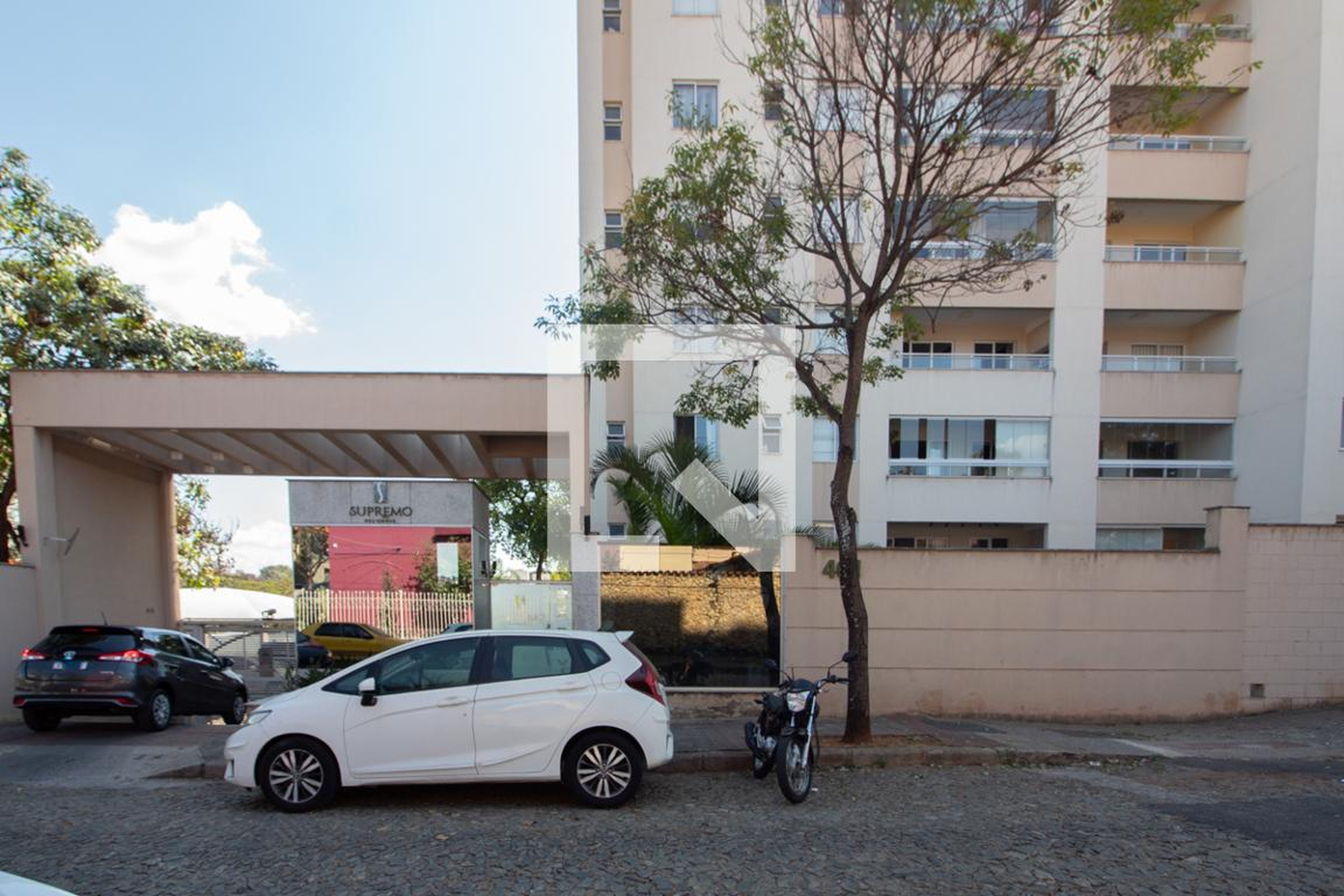 Fachada Condomínio Supremo Residence