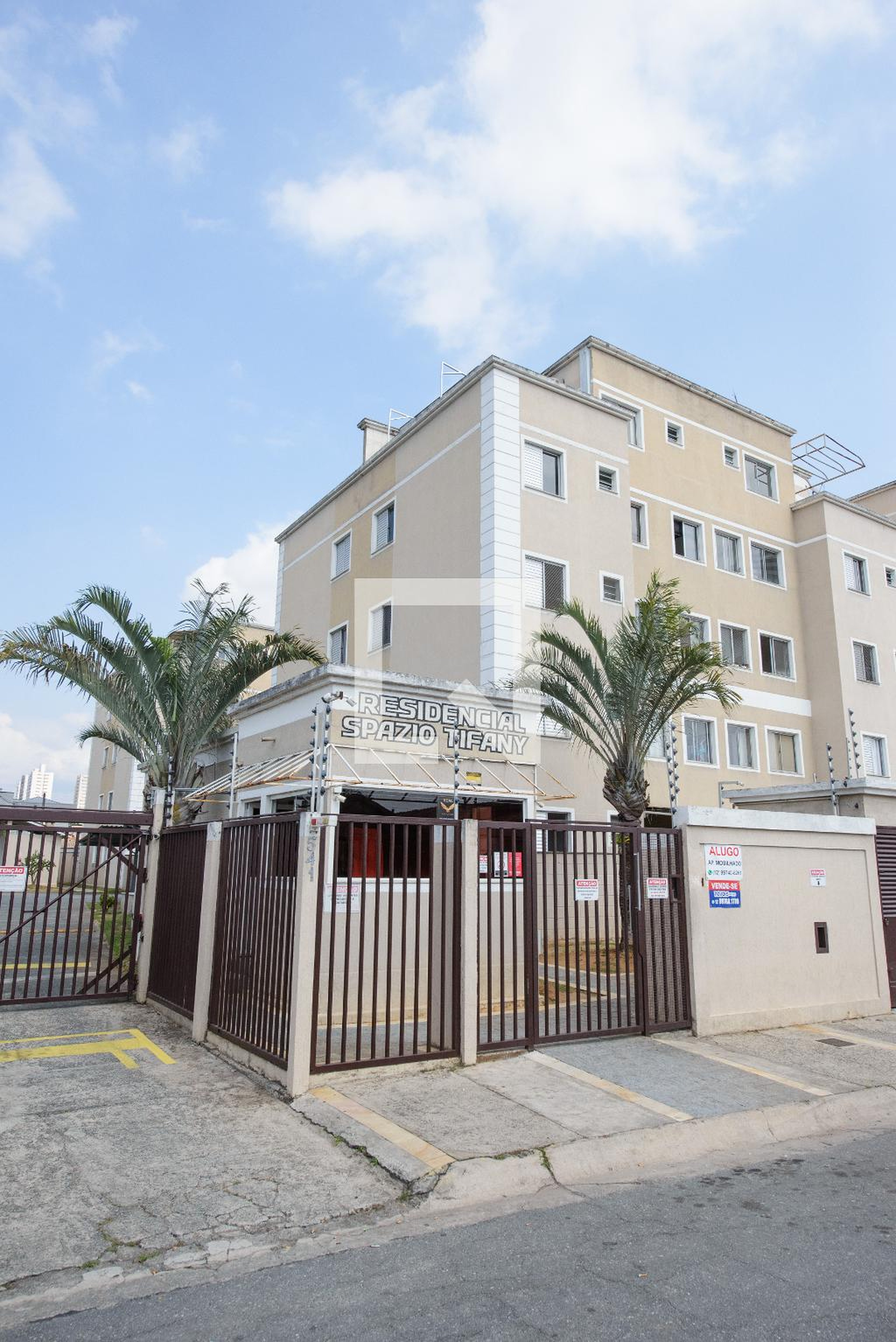Fachada do Condomínio Condomínio Spazio Tifany