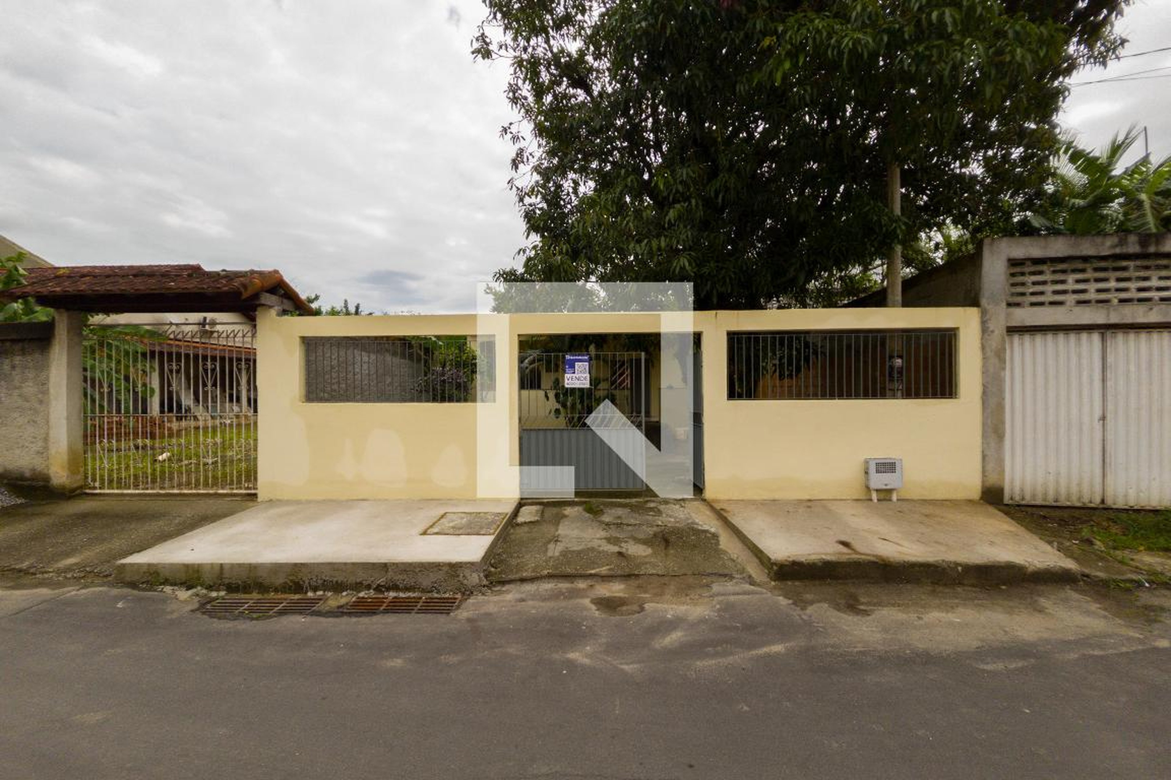 Fachada Condomínio em Estrada dos Caboclos, 237