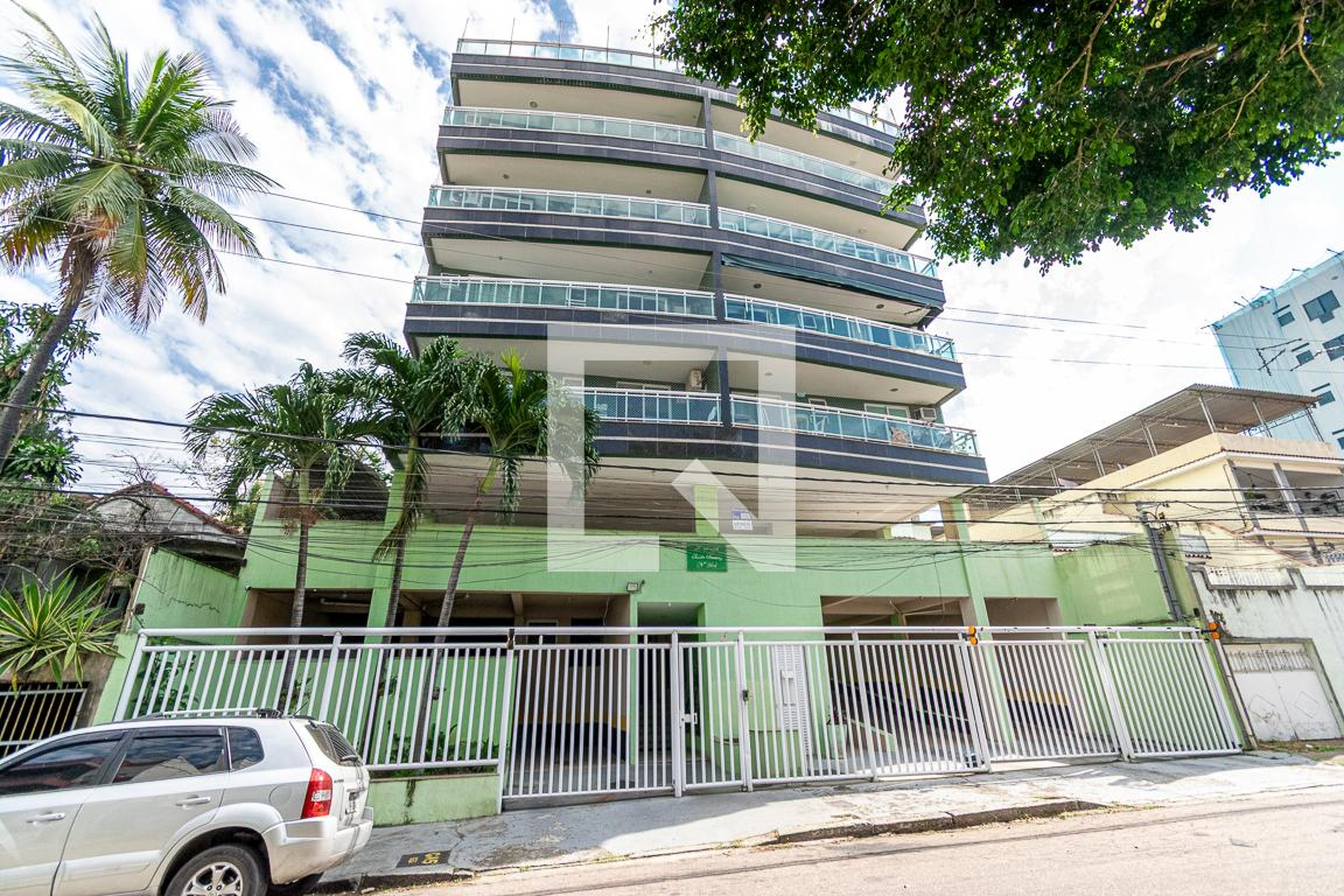 Fachada do Prédio Condomínio em Rua Antônio Storino, 364