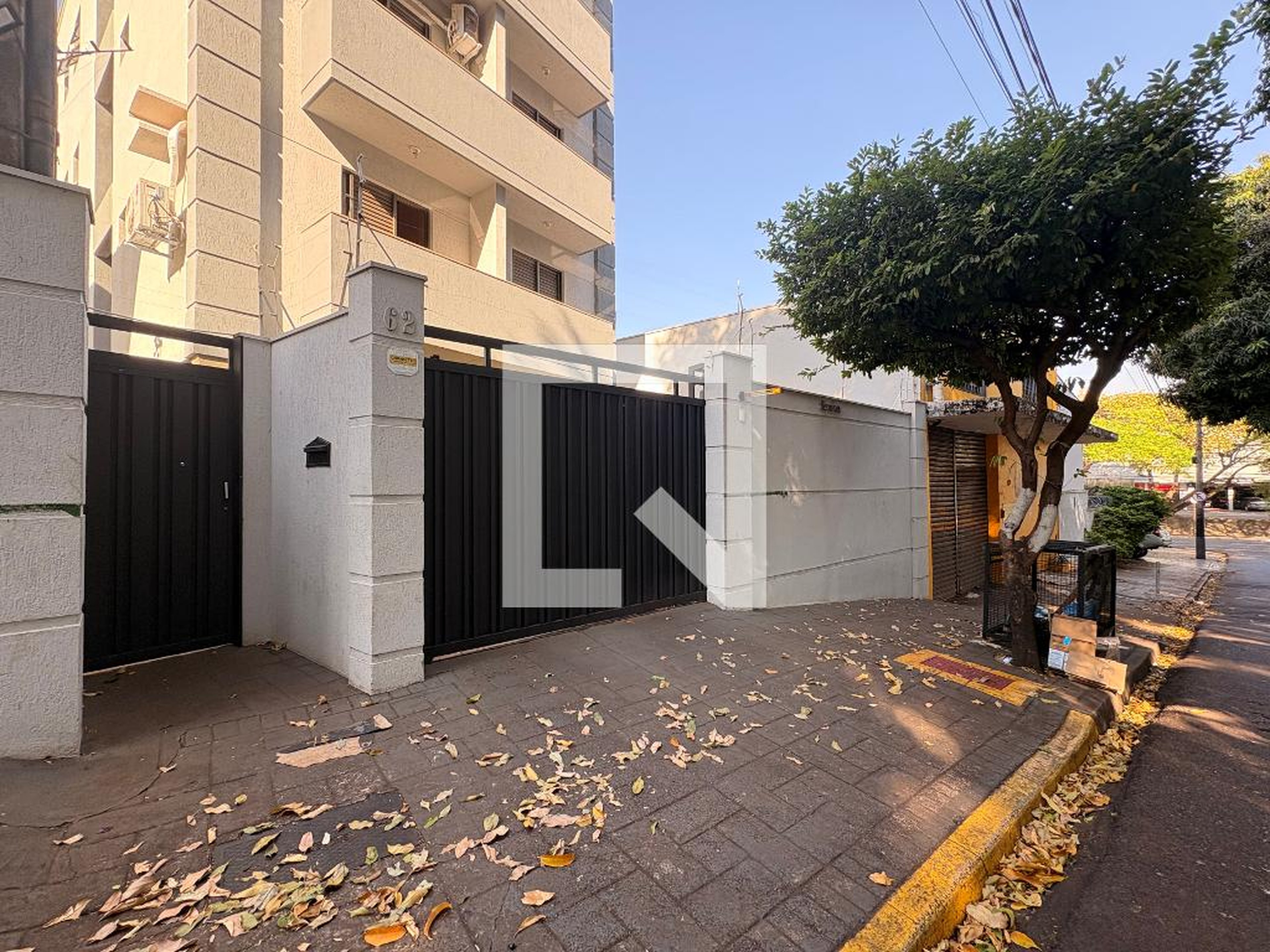 Fachada Condomínio em Rua Maria José, 62