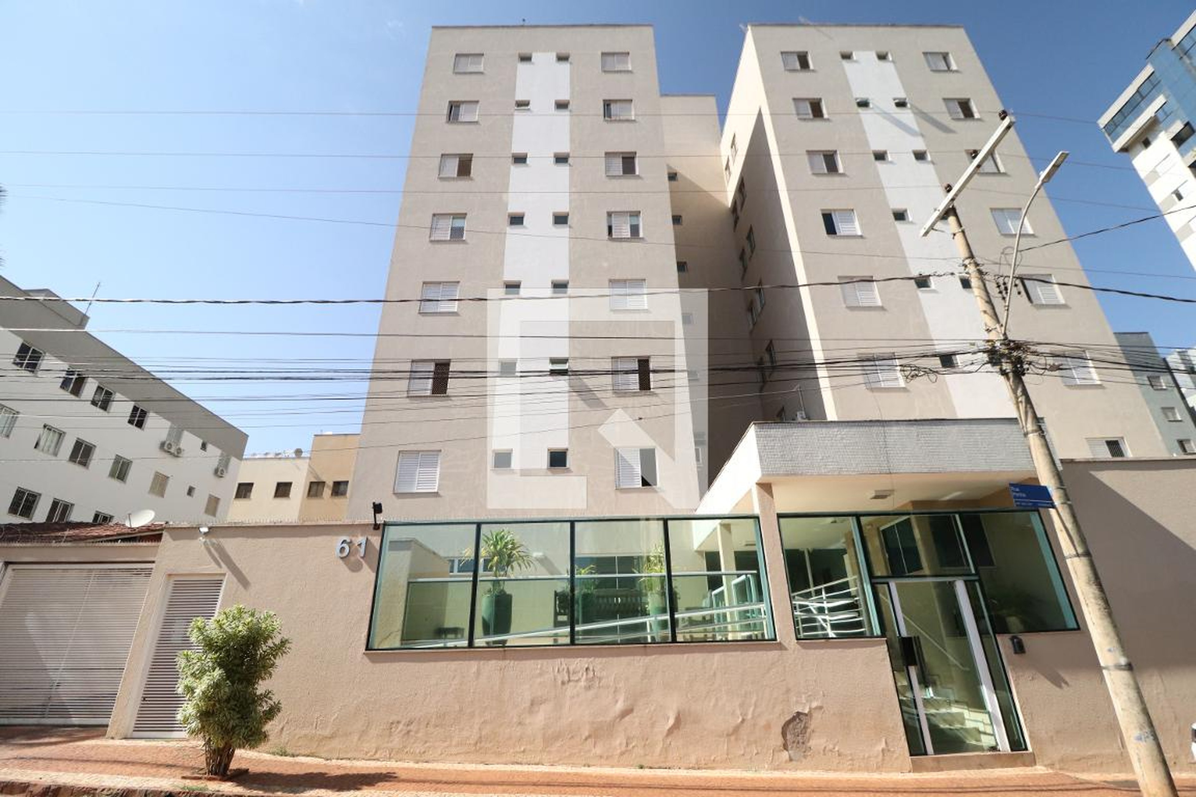 Fachada Condomínio em Rua Penha, 61